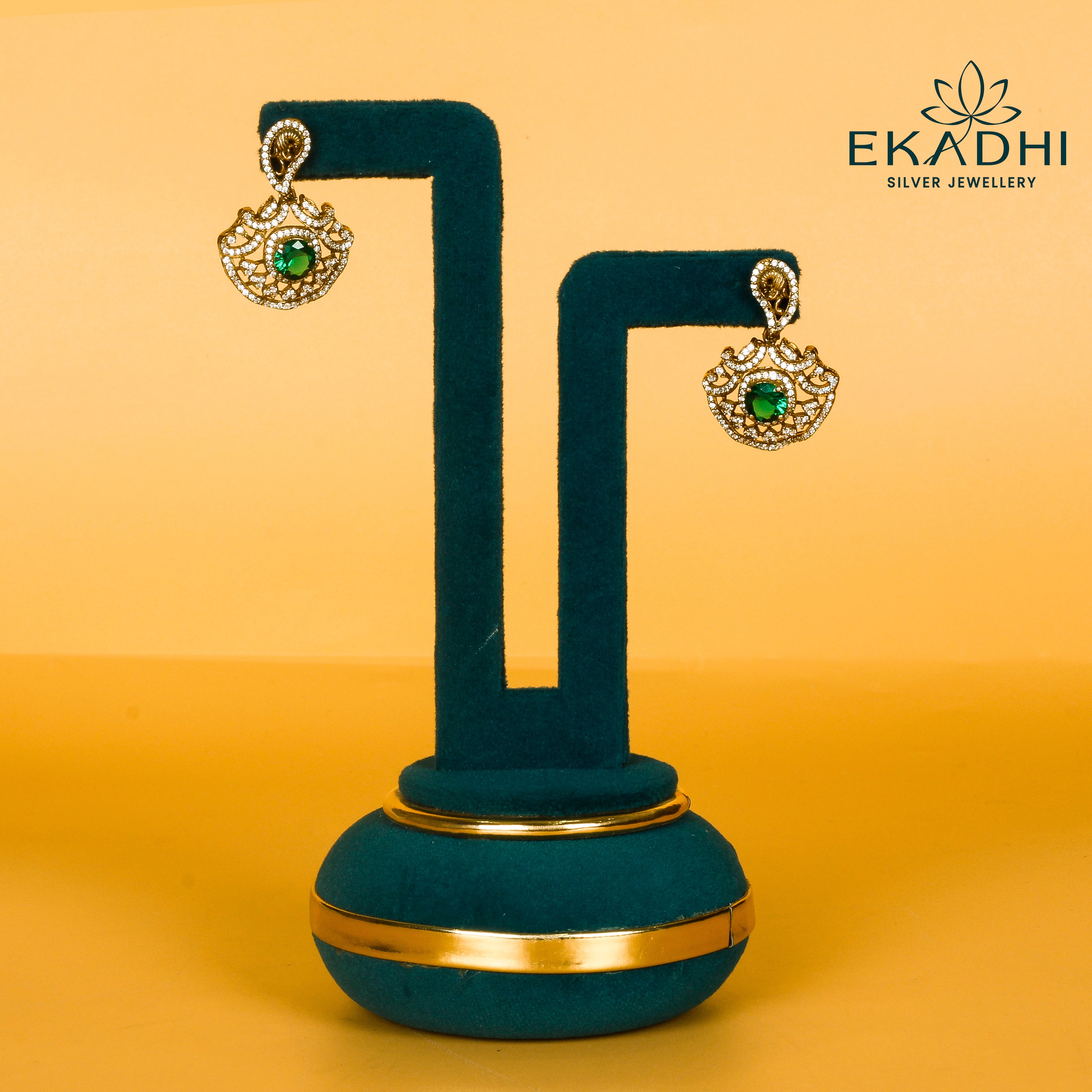 HJ8059 - VICTORIAN EARRING