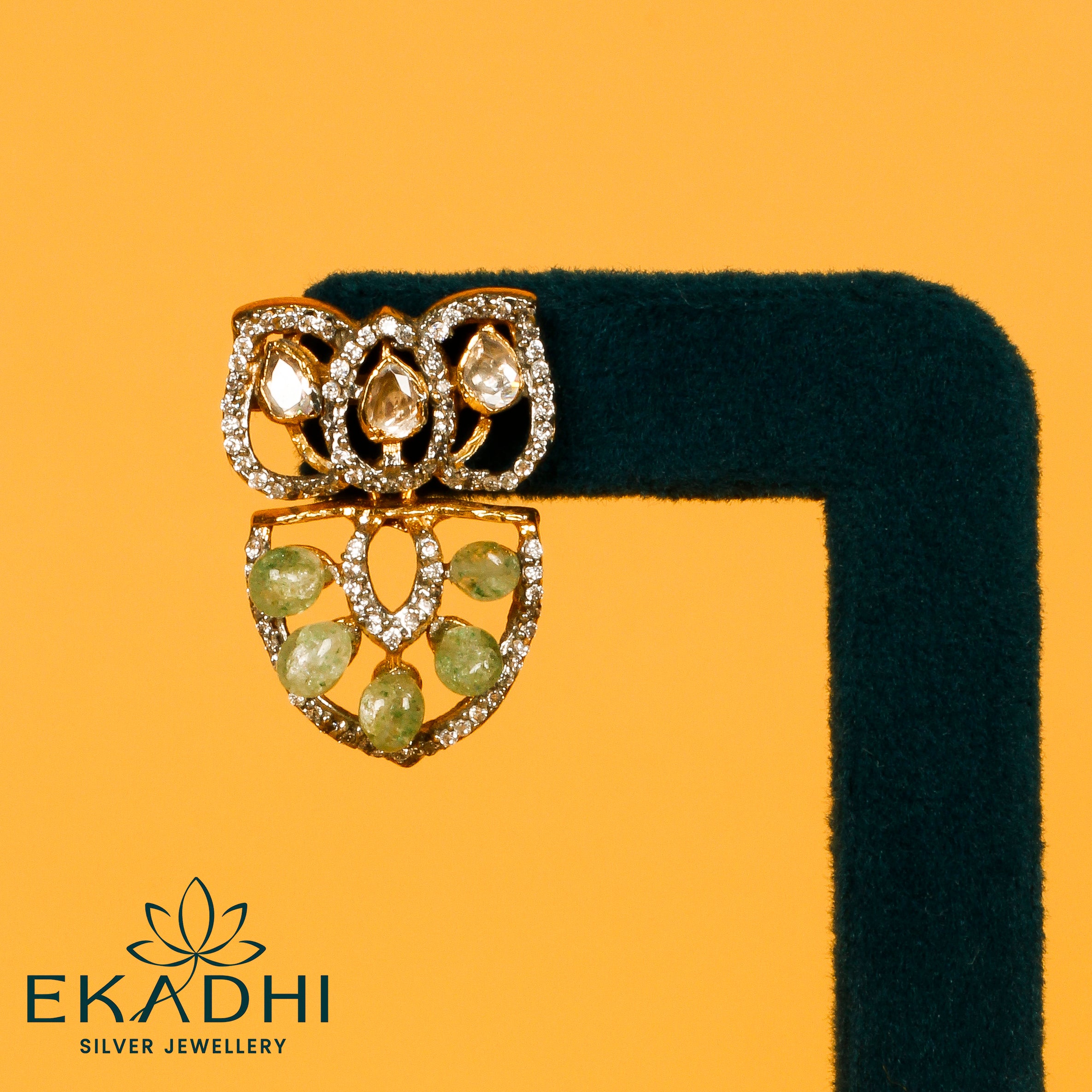 HJ8112 - VICTORIAN EARRING