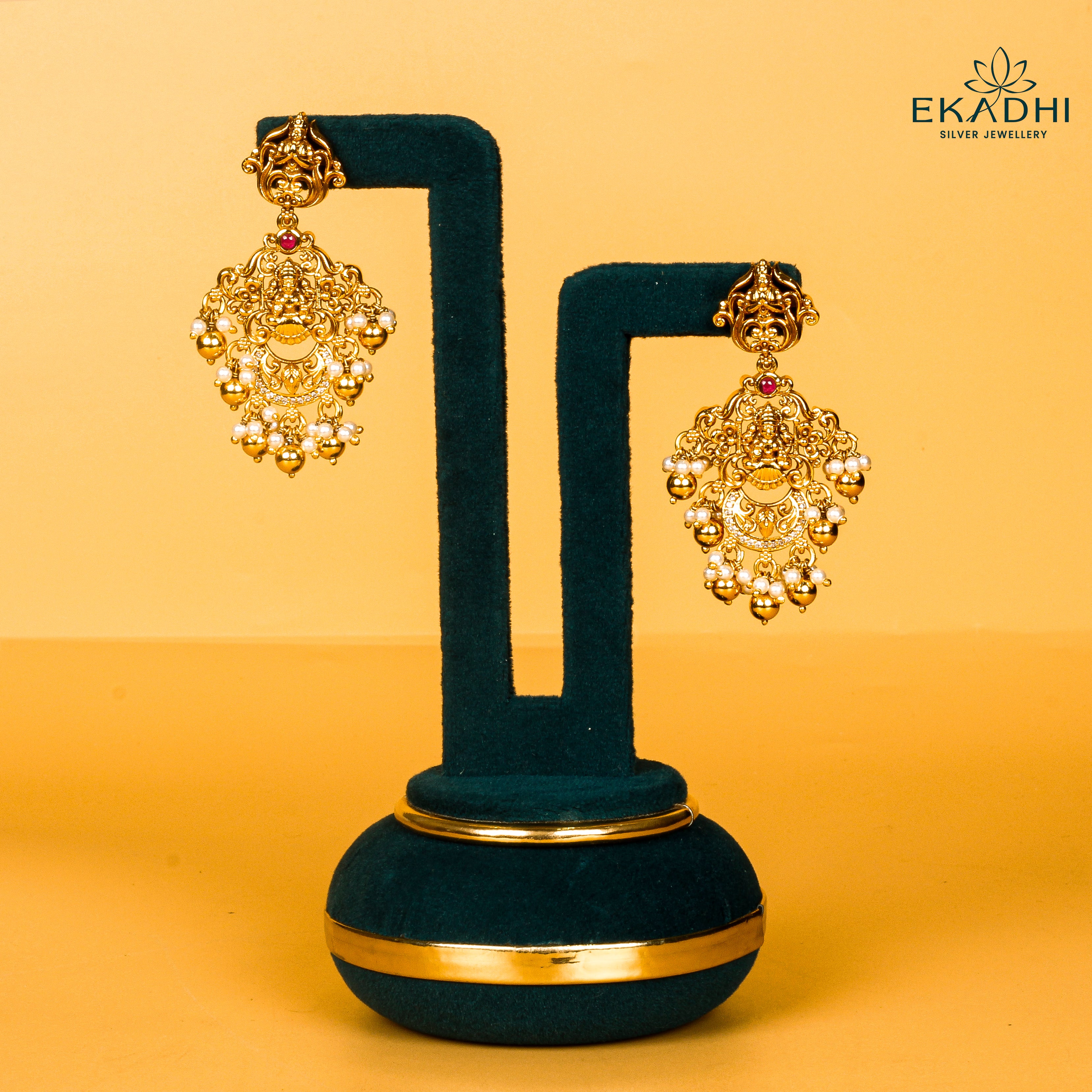 HJ8805 - NAKSHI ULW EARRING