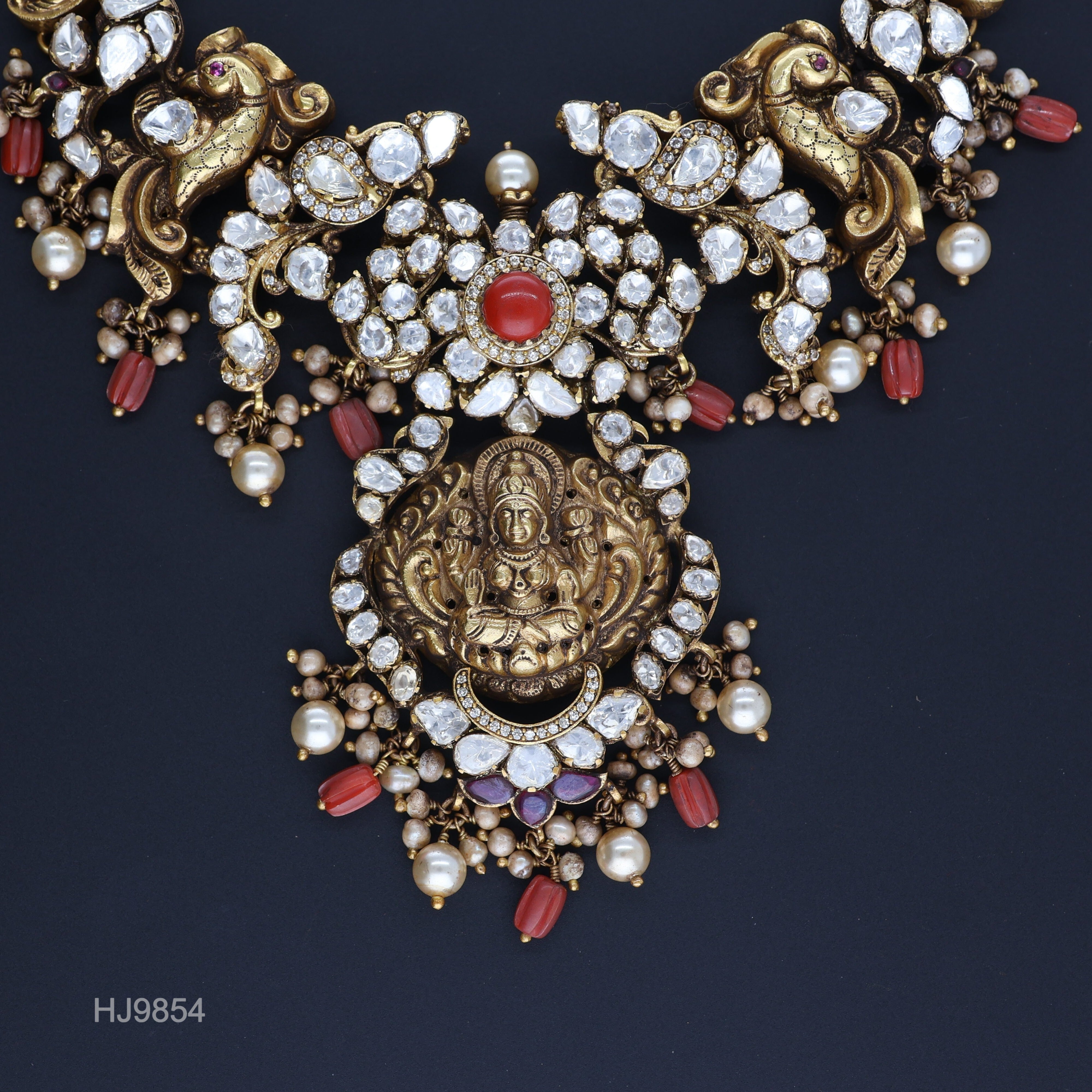 HJ9854 – Temple-Inspired Moissanite Necklace