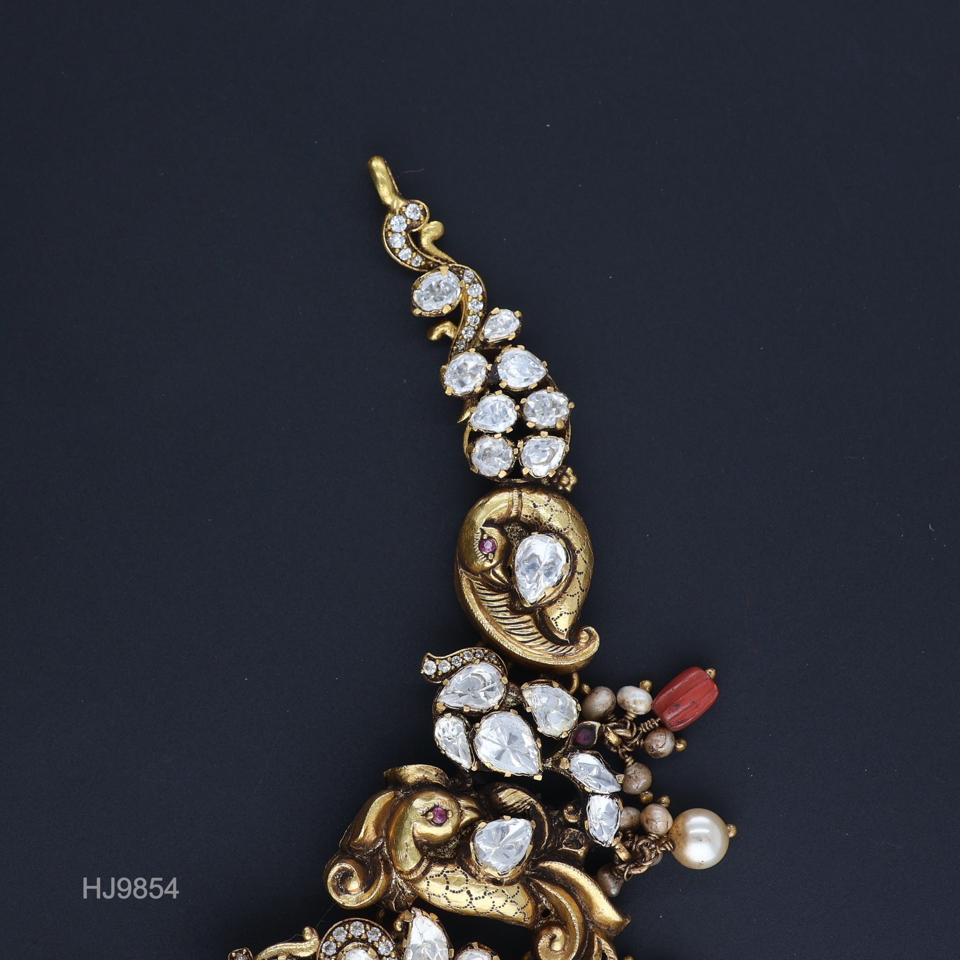 HJ9854 – Temple-Inspired Moissanite Necklace