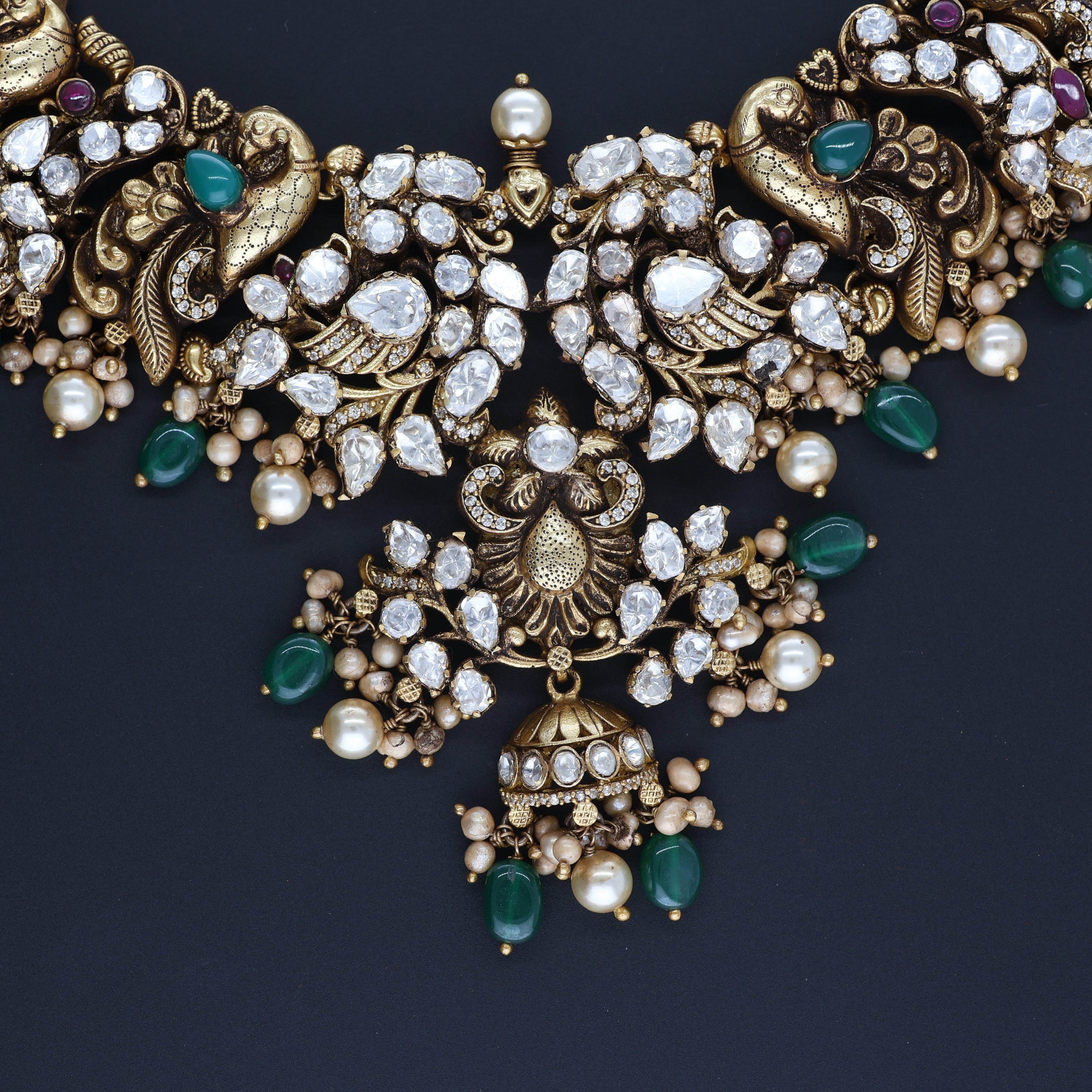 HJ9859 – Temple Jewellery Necklace with Green Beads and Moissanite