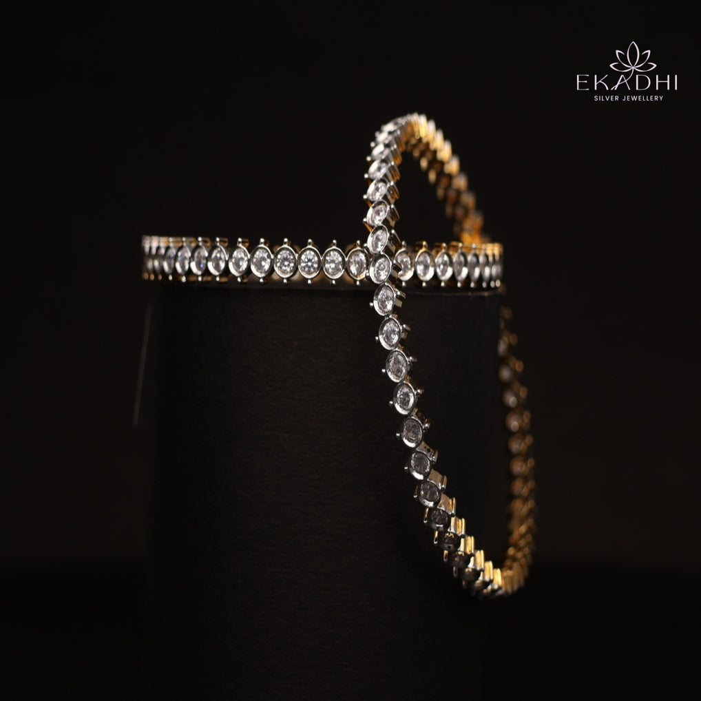 HJ10648 - Premium CZ Stone Silver Bangles