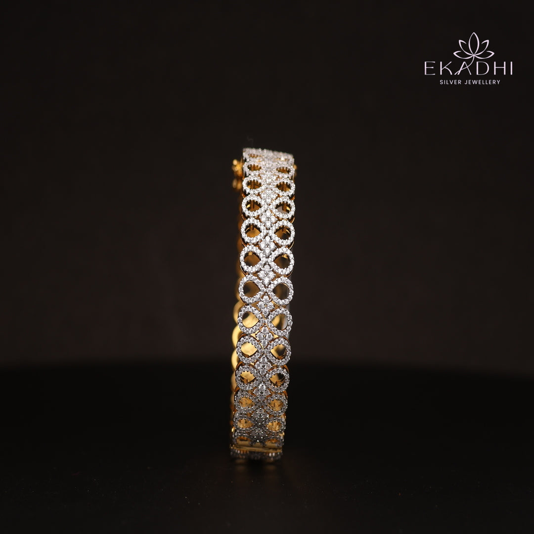 HJ10655 - Premium CZ Stone Silver Bangle