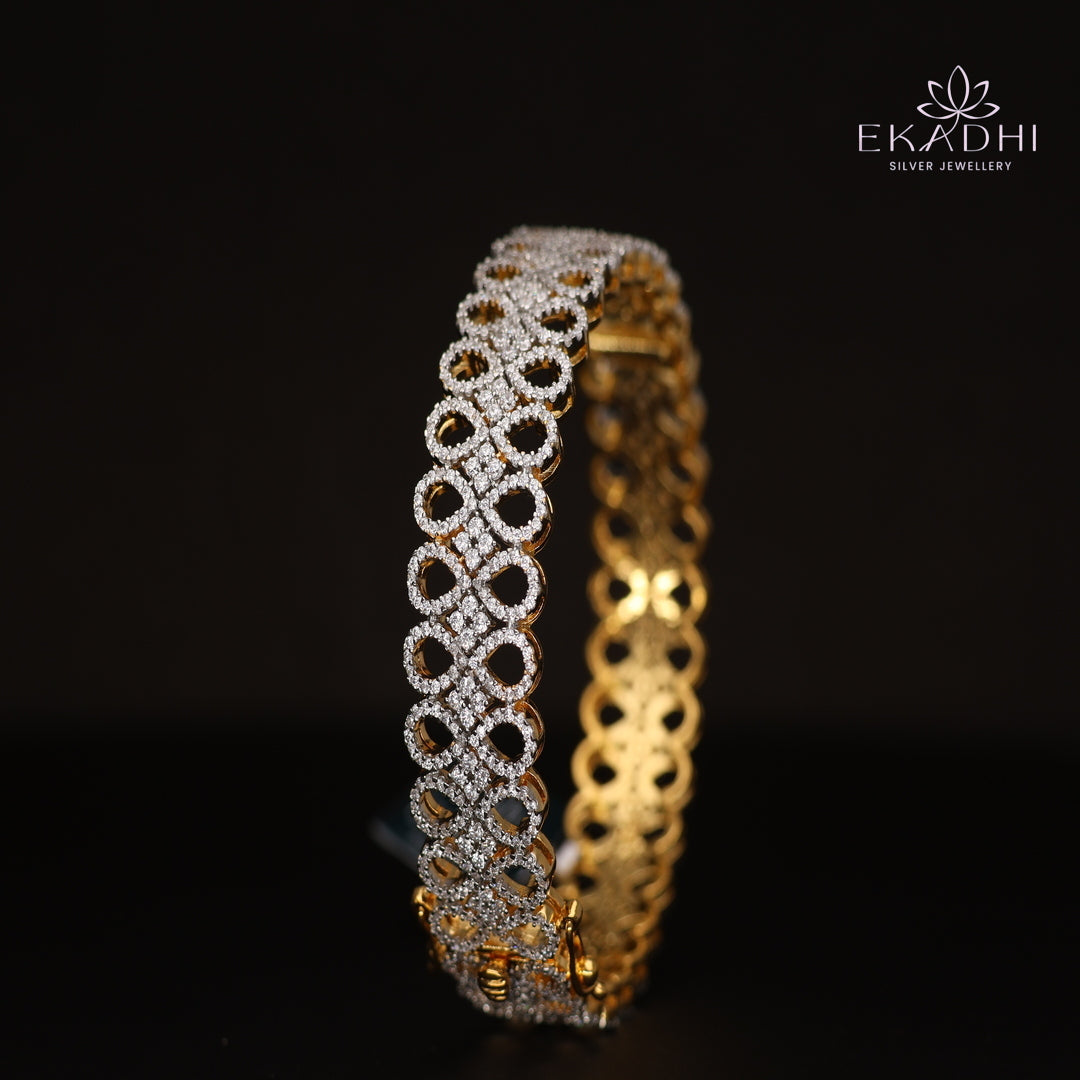 HJ10656 - Premium CZ Stone Silver Bangle