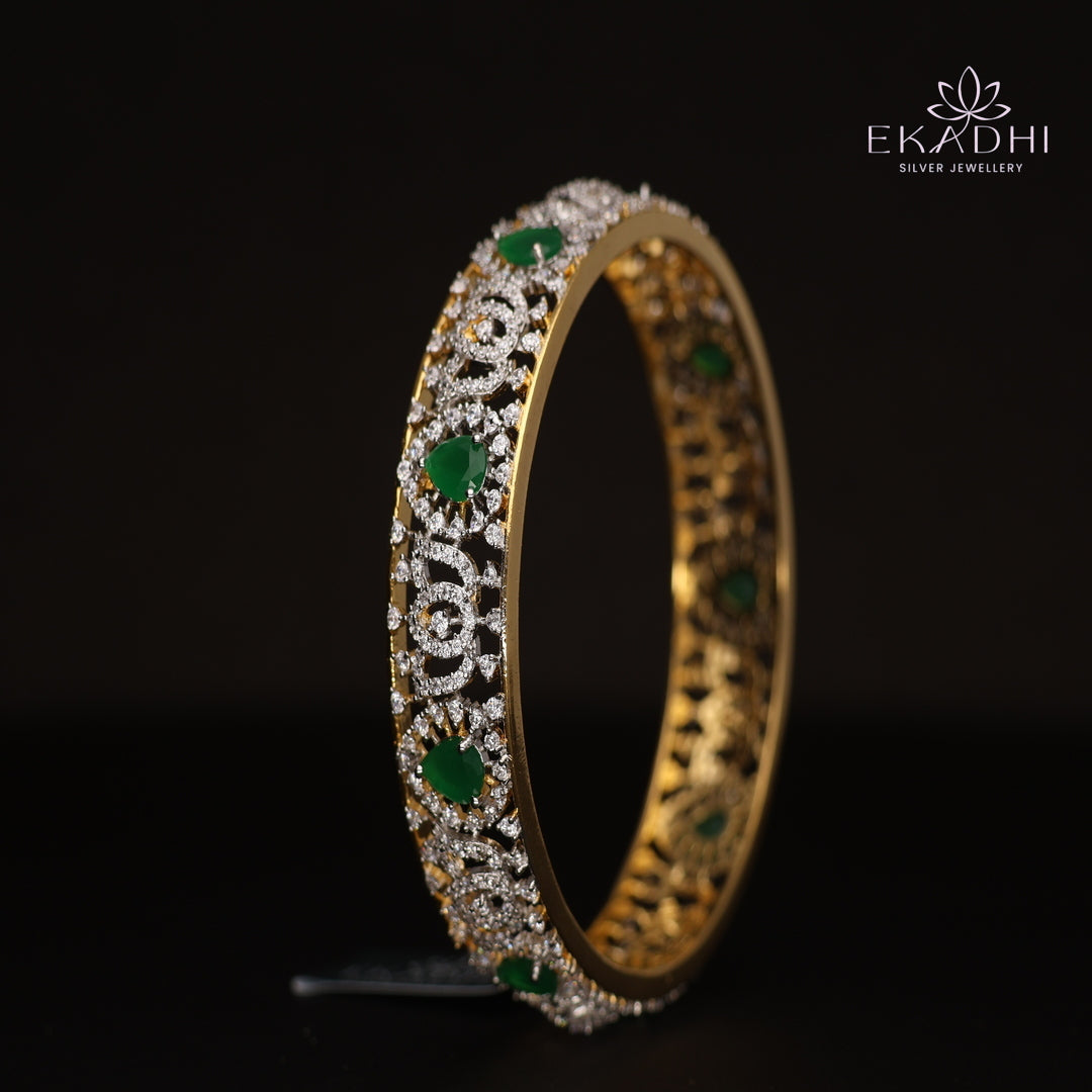 HJ10658 -  Premium CZ Stone Silver Bangle