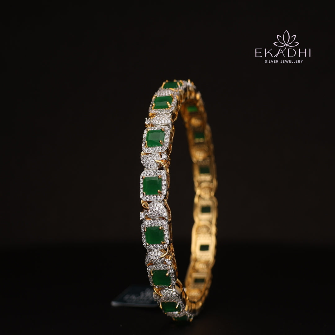 HJ10662 - Premium CZ Stone Silver Bangle