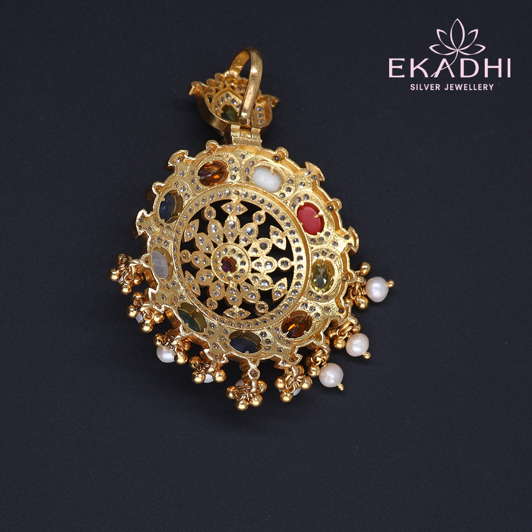 HJ11508 – Detailed CZ Pendant in Nakshi Craftsmanship
