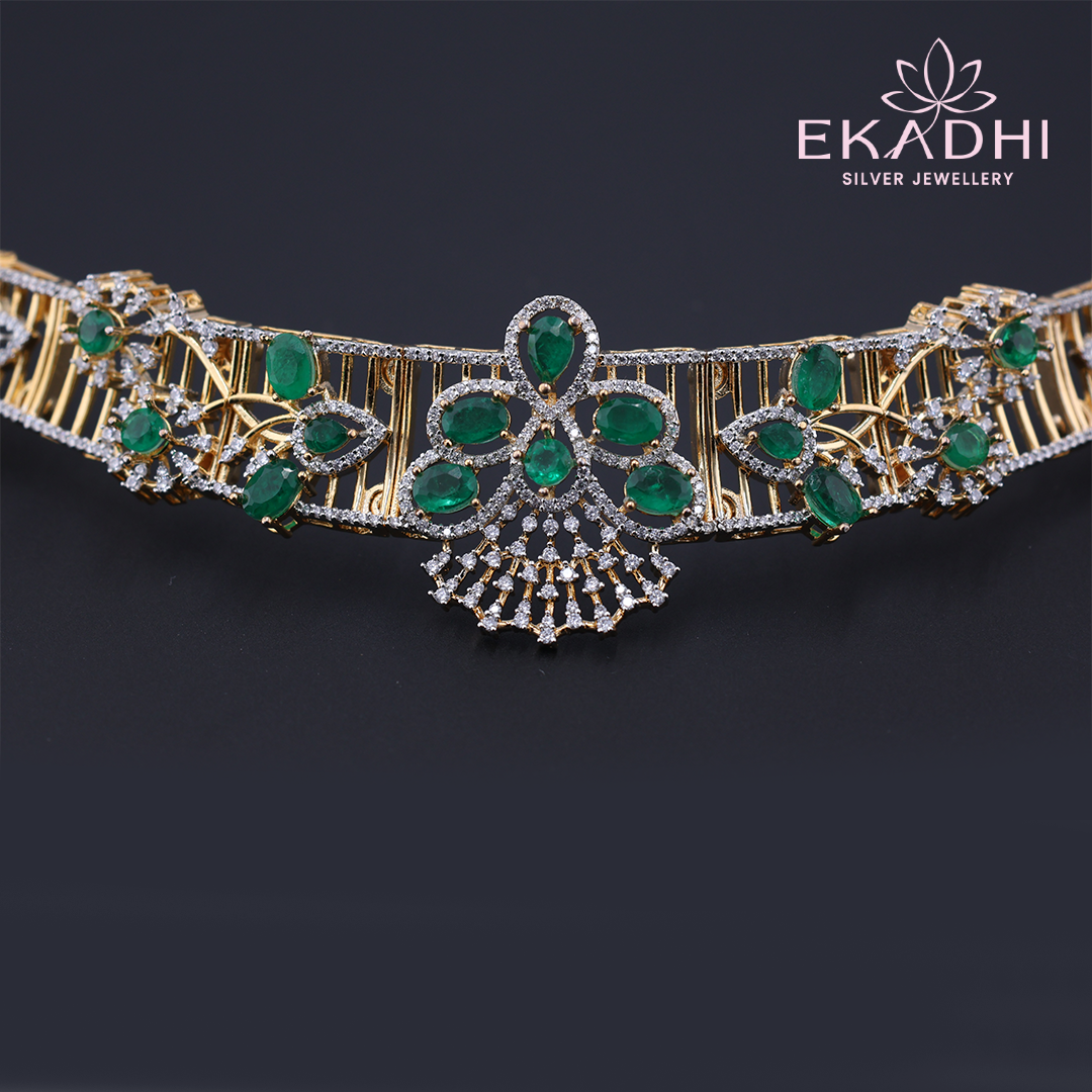 HJ11670 – Premium CZ Choker with Emerald Accents