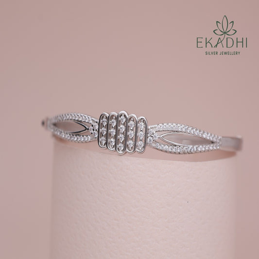 HJ11751- CZ Kada