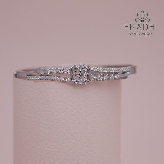 HJ11753- CZ Kada