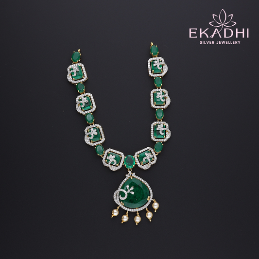 HJ11800 – Green Stone Premium CZ Necklace