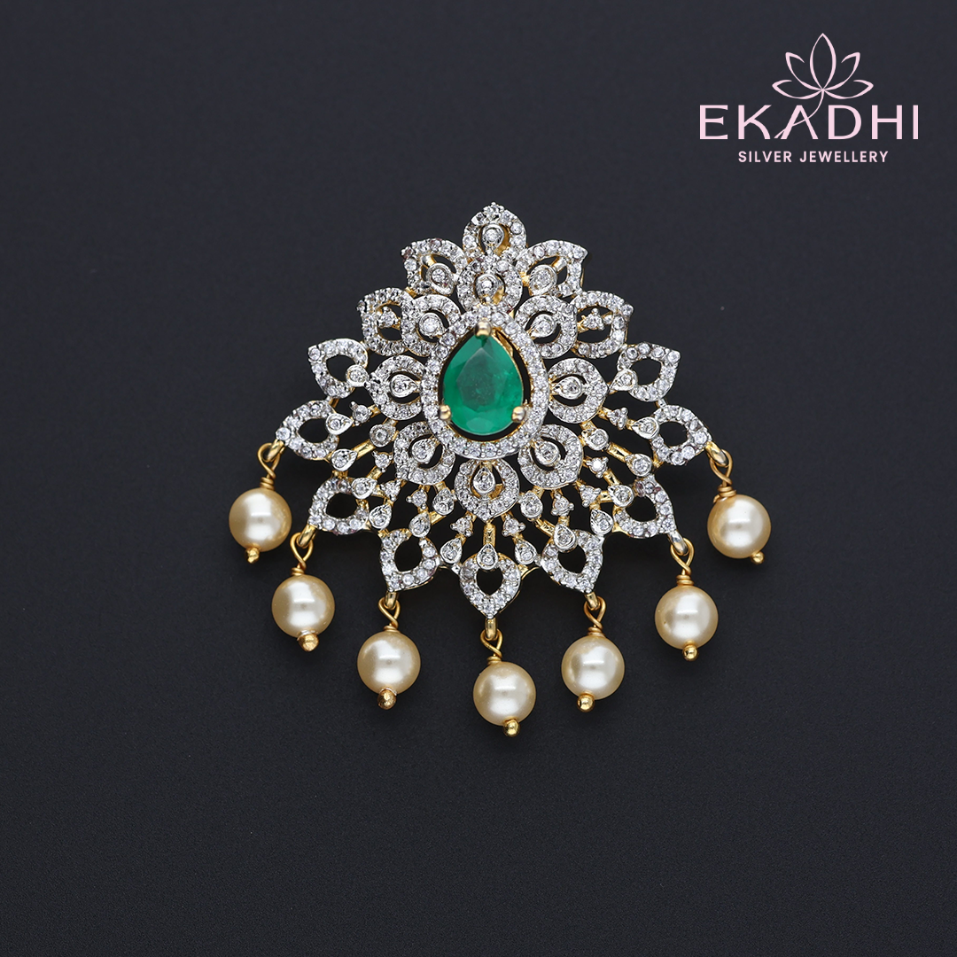 HJ11840 – Emerald CZ Pendant with Pearl Drops
