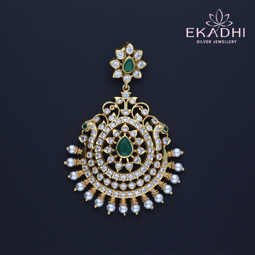 HJ11890 – Elegant Refined Nakshi Pendant