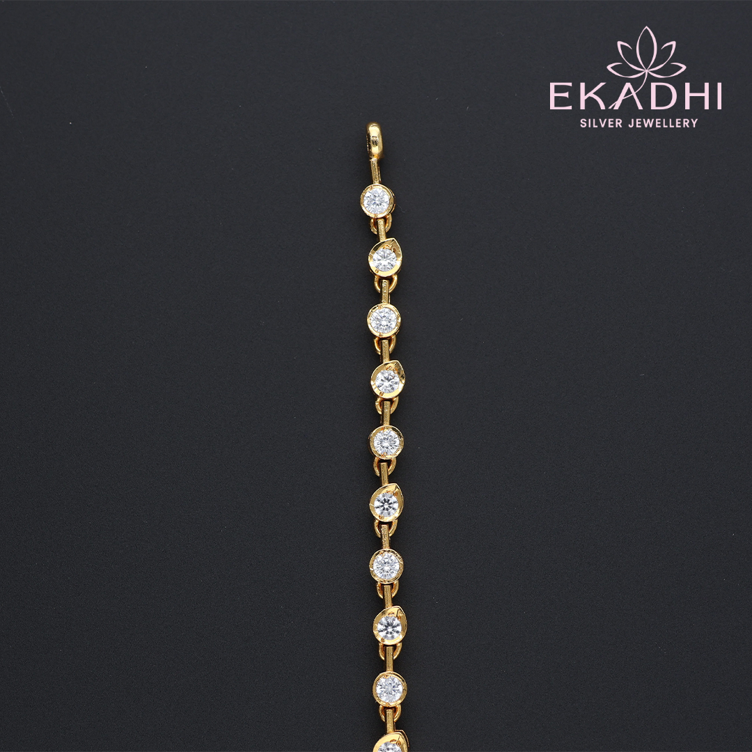 HJ11924 – Simple Yet Elegant Nakshi CZ Necklace