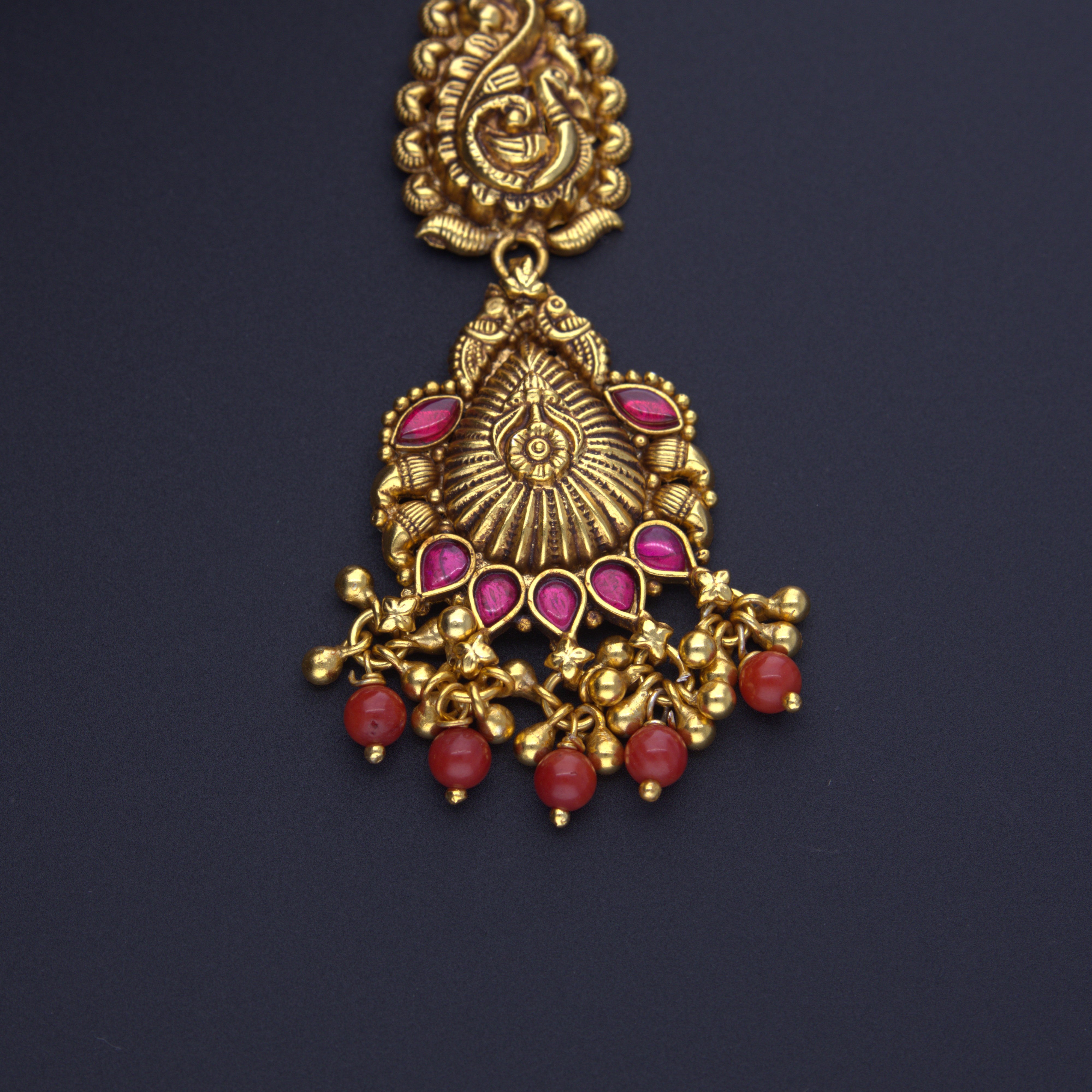 HJ12345 – Traditional Maang Tikka with Red Beads