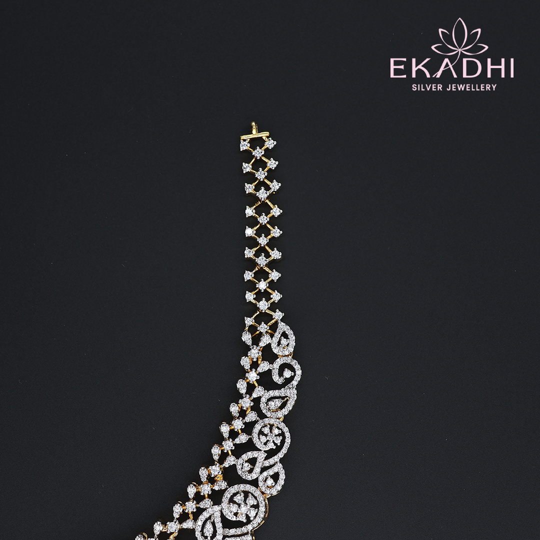 HJ13012 – Premium CZ Necklace with Emerald Accents and Bridal Finish