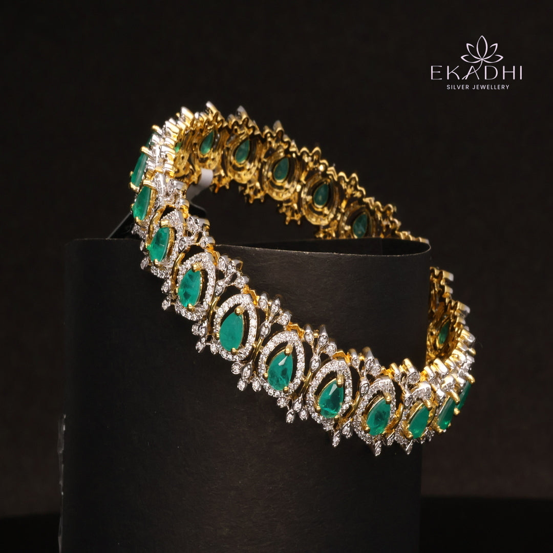 HJ13067 - Premium CZ Stone Silver Bangle