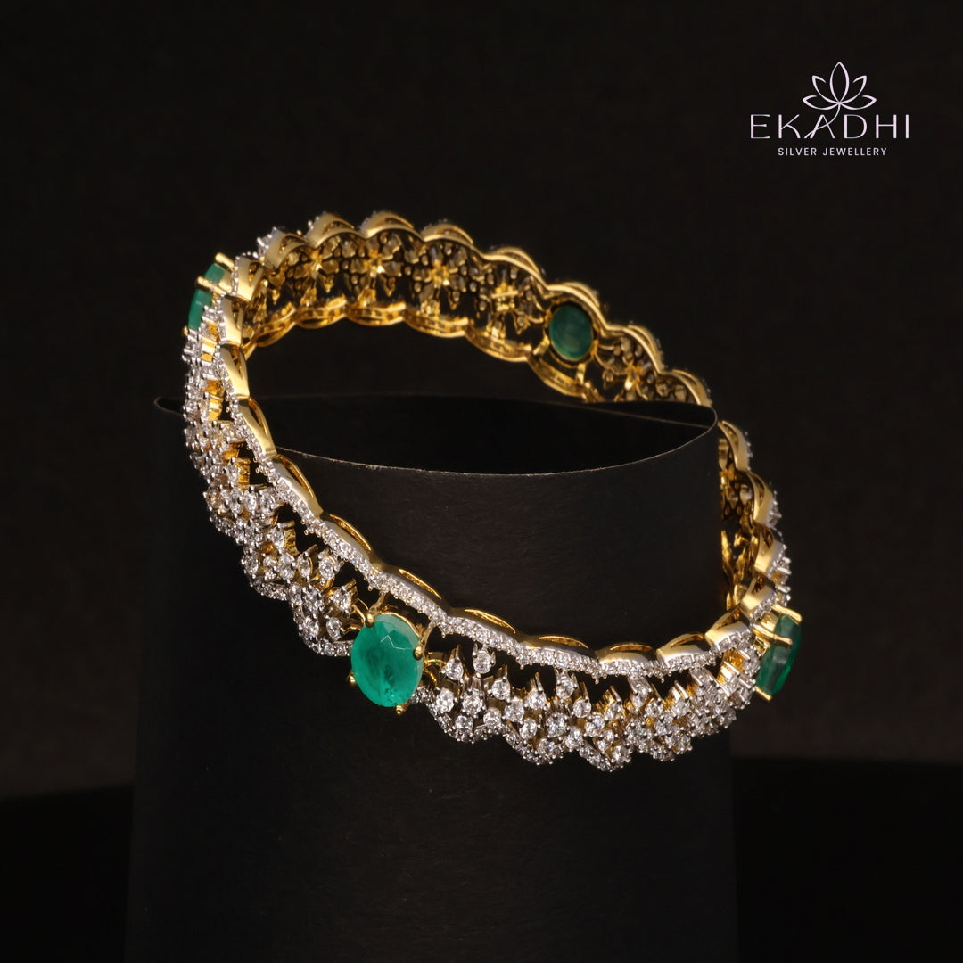 HJ13071 - Premium CZ Stone Silver Bangle