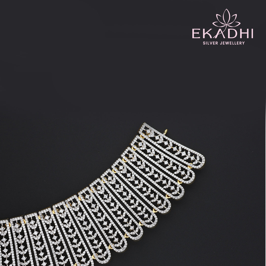 HJ13152 – Statement CZ Choker in Bold Design