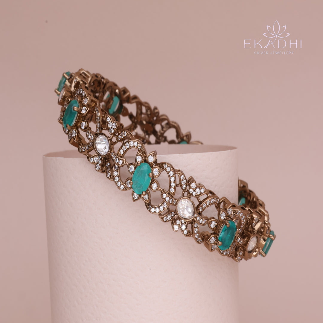 HJ13213 - Victorian Silver Bangle with Antique Finish