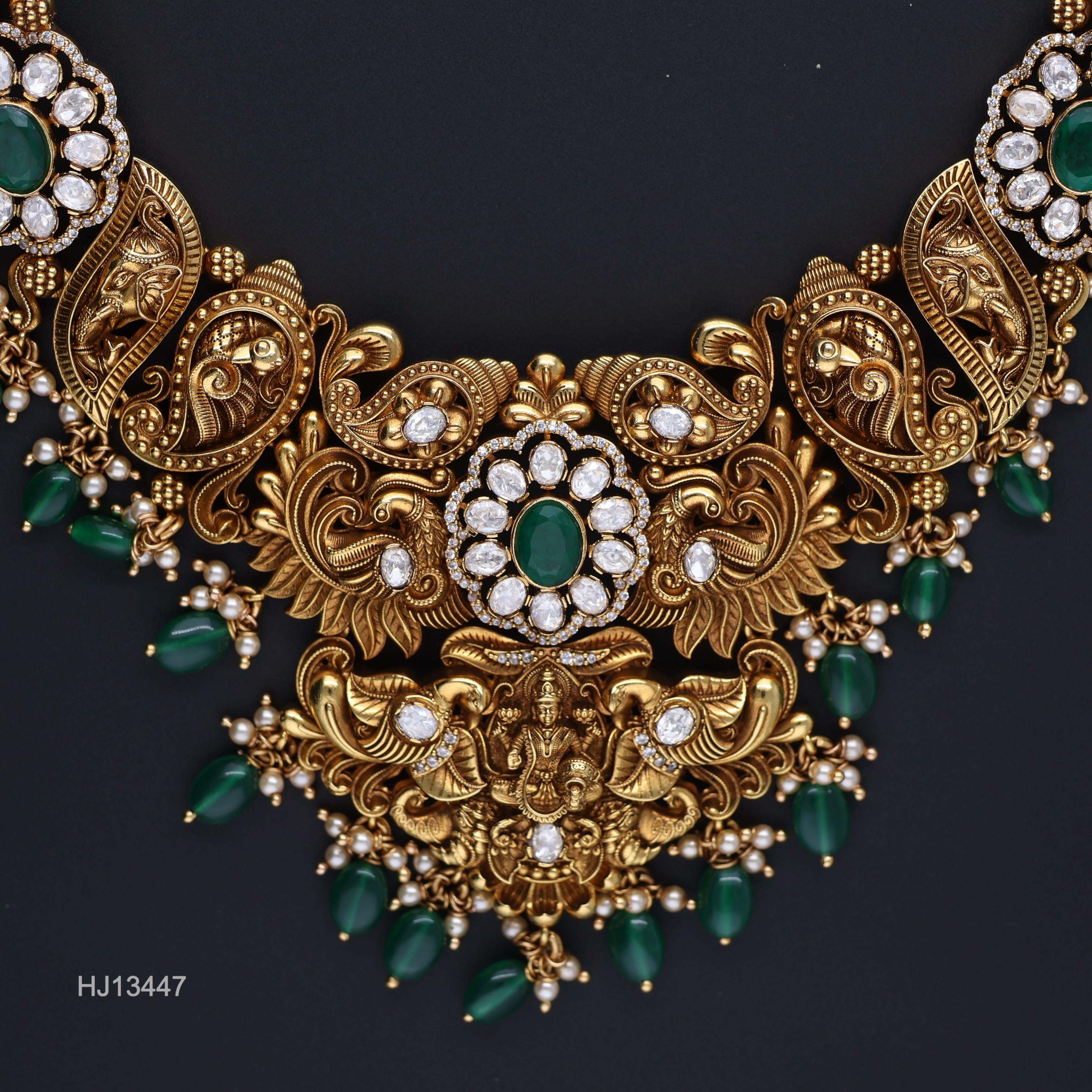 HJ13447 – Nakshi Ultra-Lightweight Temple Necklace with Shankh Design