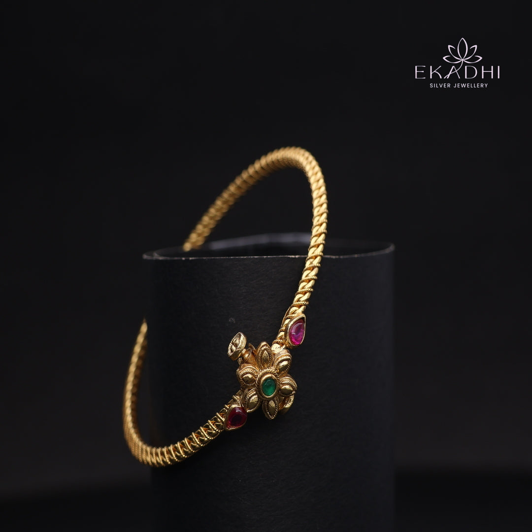 HJ13737- Nakshi Kundan Silver Kada