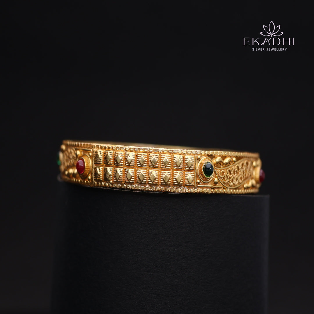 HJ14506-Traditional Nakshi Silver Bangle