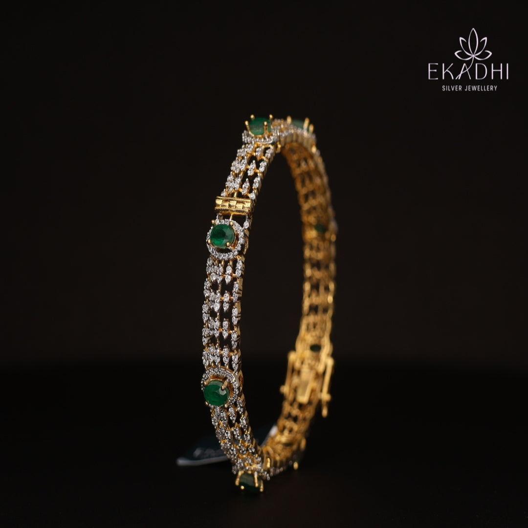 HJ14567-Premium CZ Stone Silver Bangle