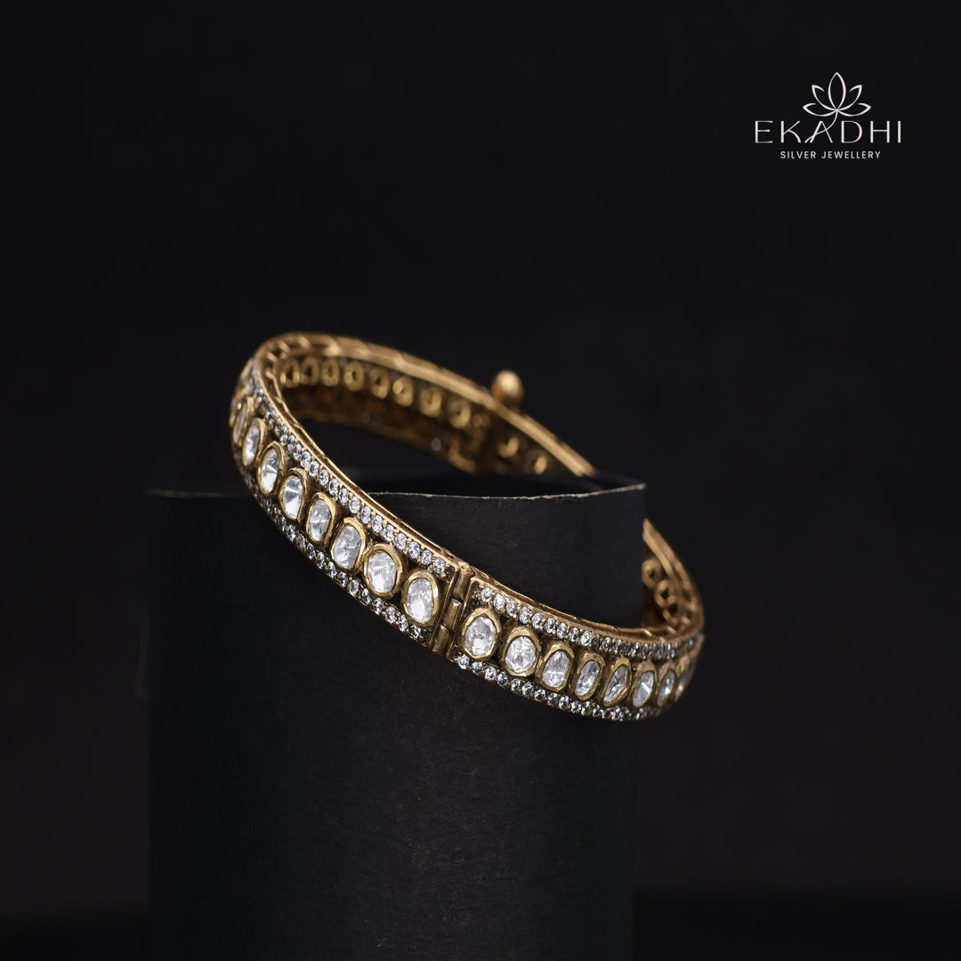 HJ15624- Mossanite Stone Silver Bangle