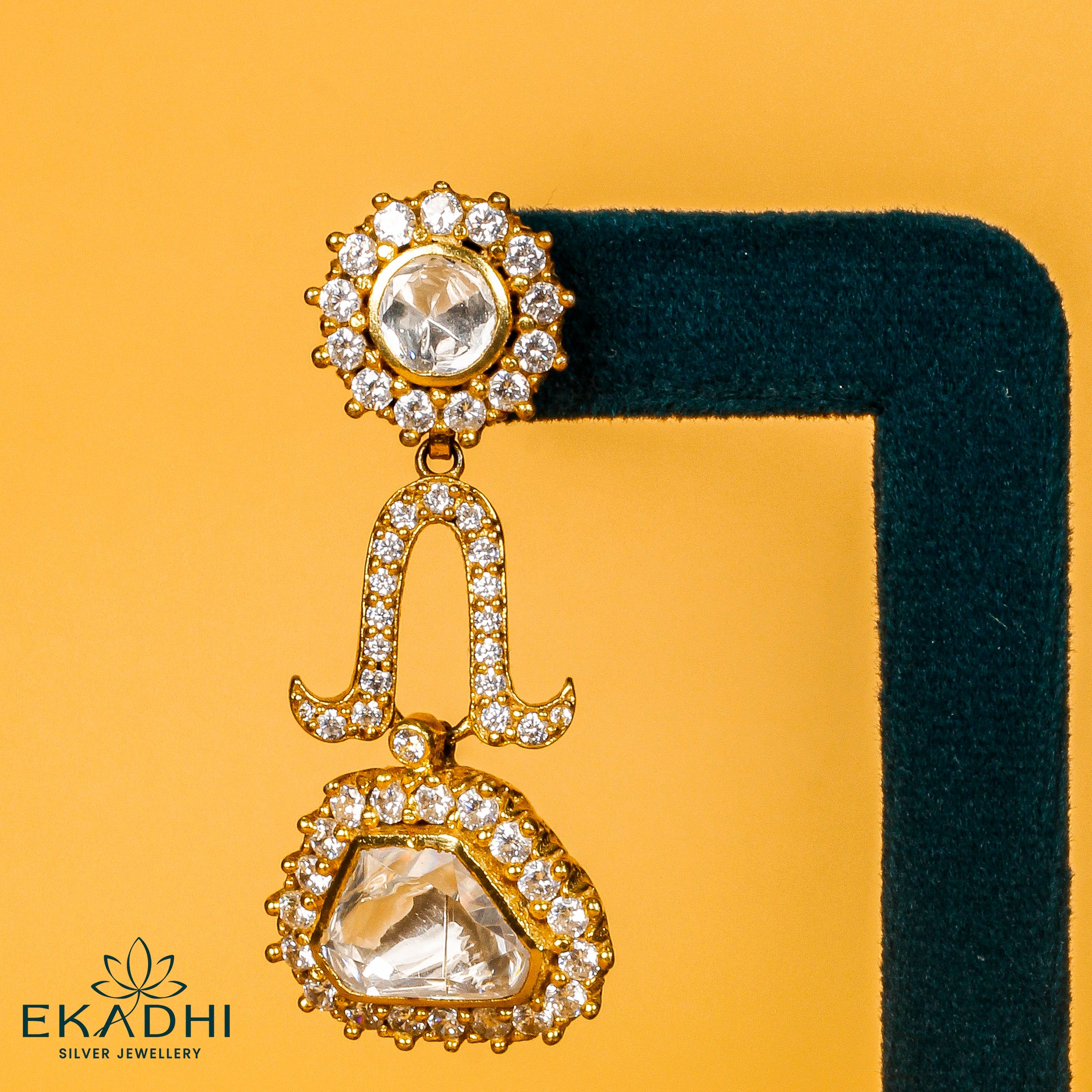 HJ2208 - MOISSANITE EARRING