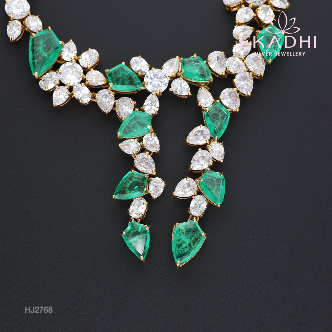 HJ2768 – Victorian Necklace with Green and White Stones for Party Nights