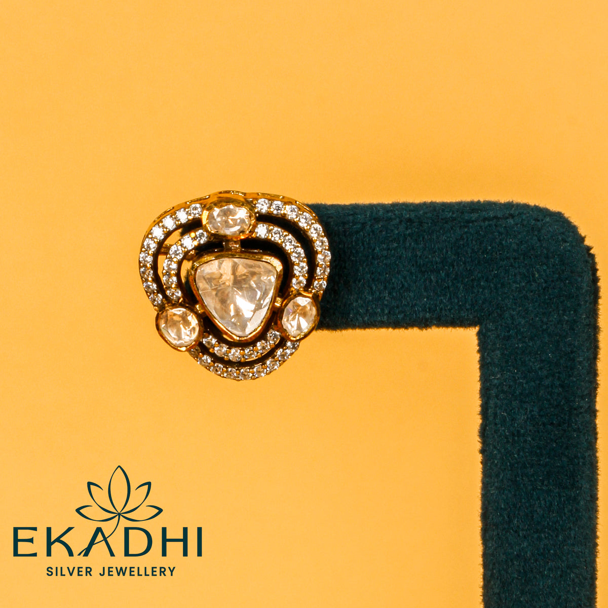 HJ3738 - NAKSHI STUD