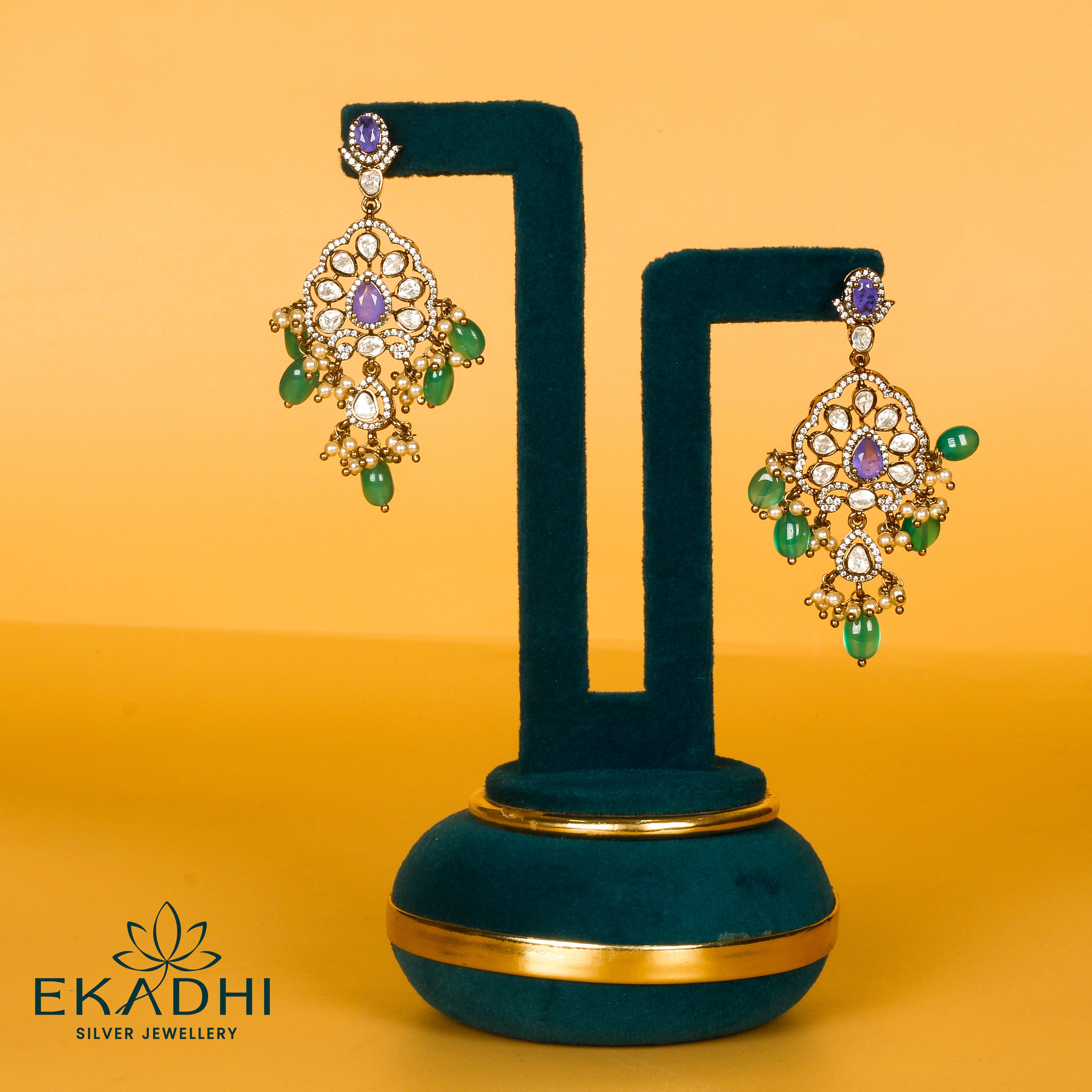 HJ40087 - VICTORIAN EARRING