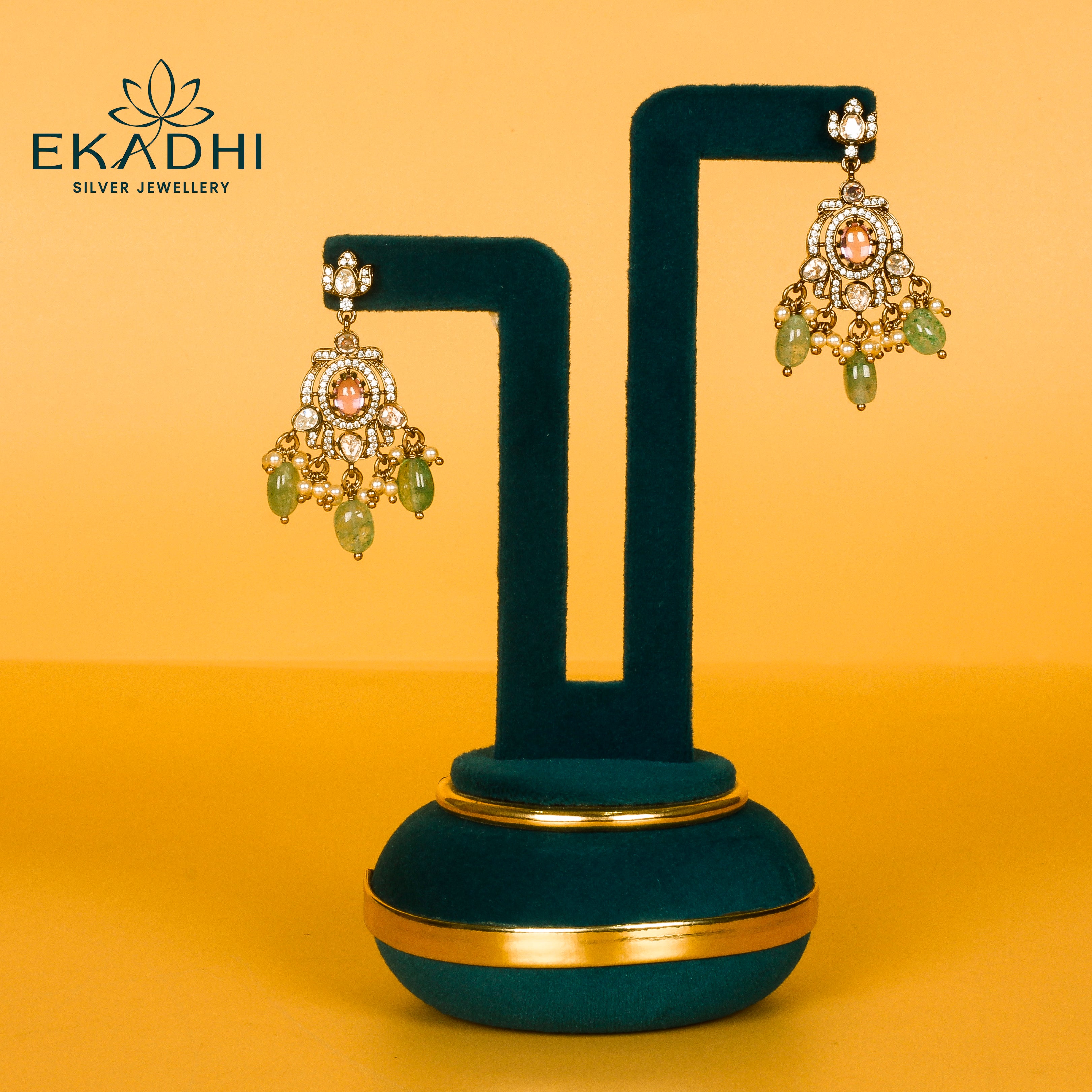 HJ40338 - VICTORIAN EARRING