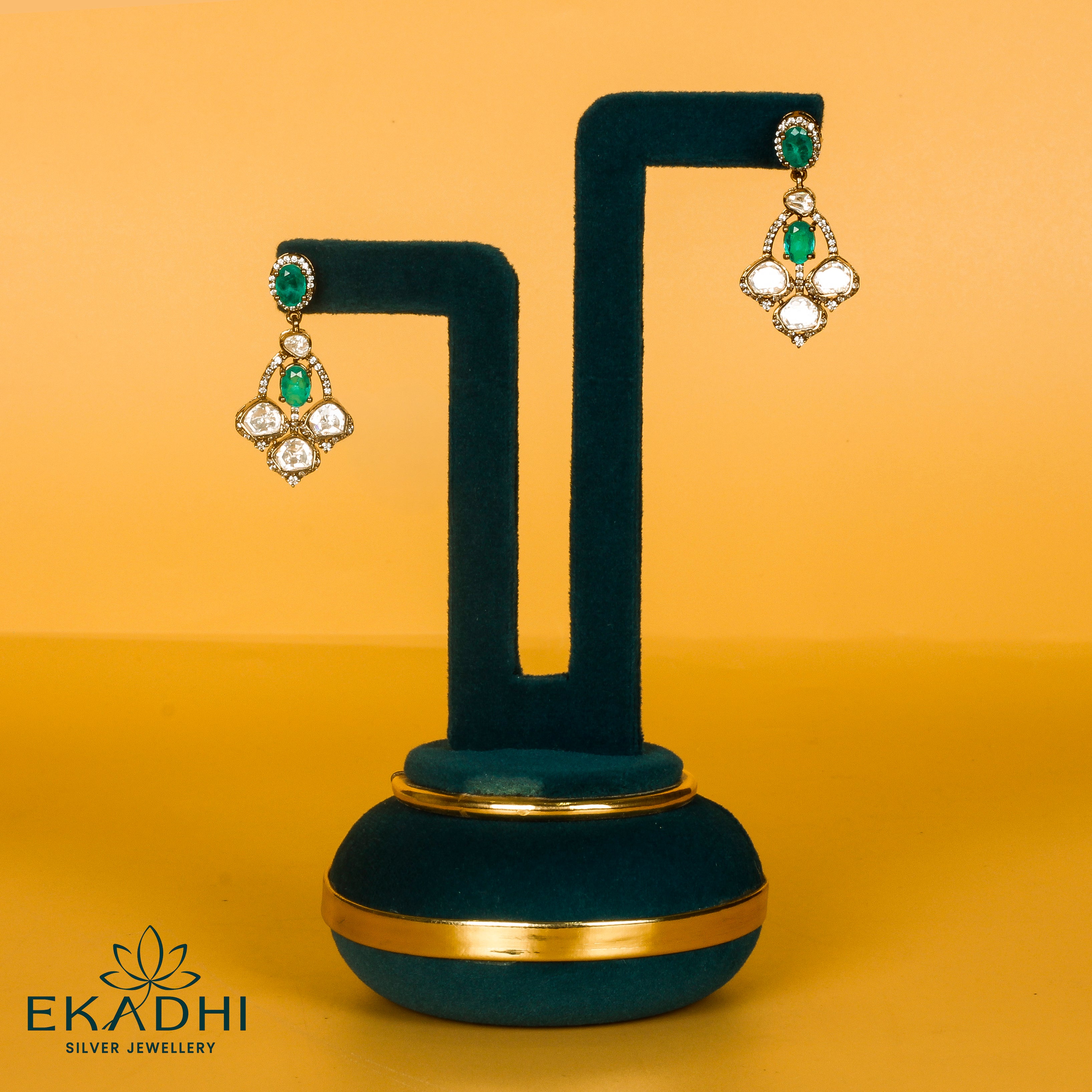 HJ40763 - VICTORIAN EARRING