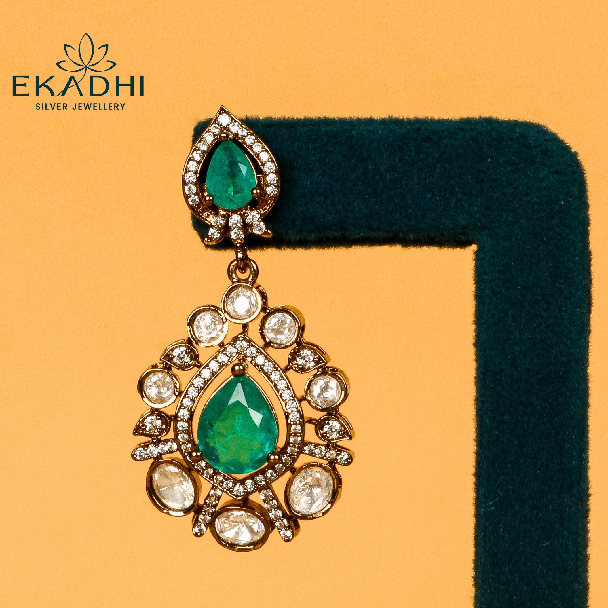 HJ40877 - VICTORIAN EARRING