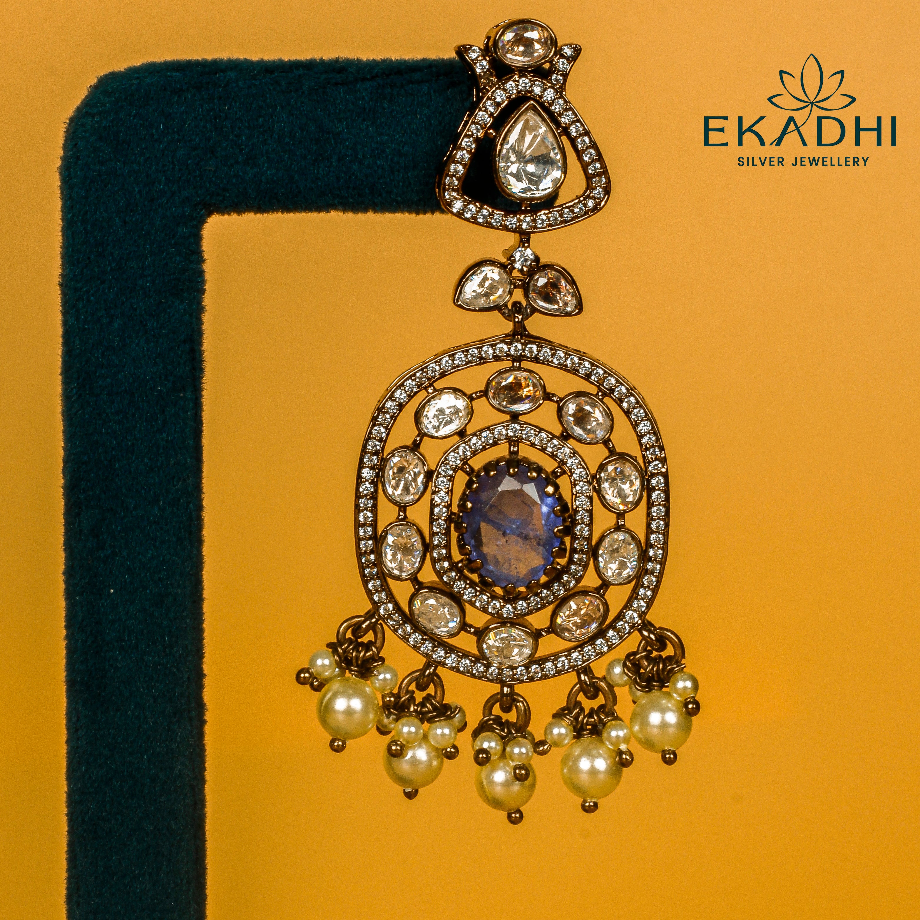 HJ41257 - VICTORIAN EARRING