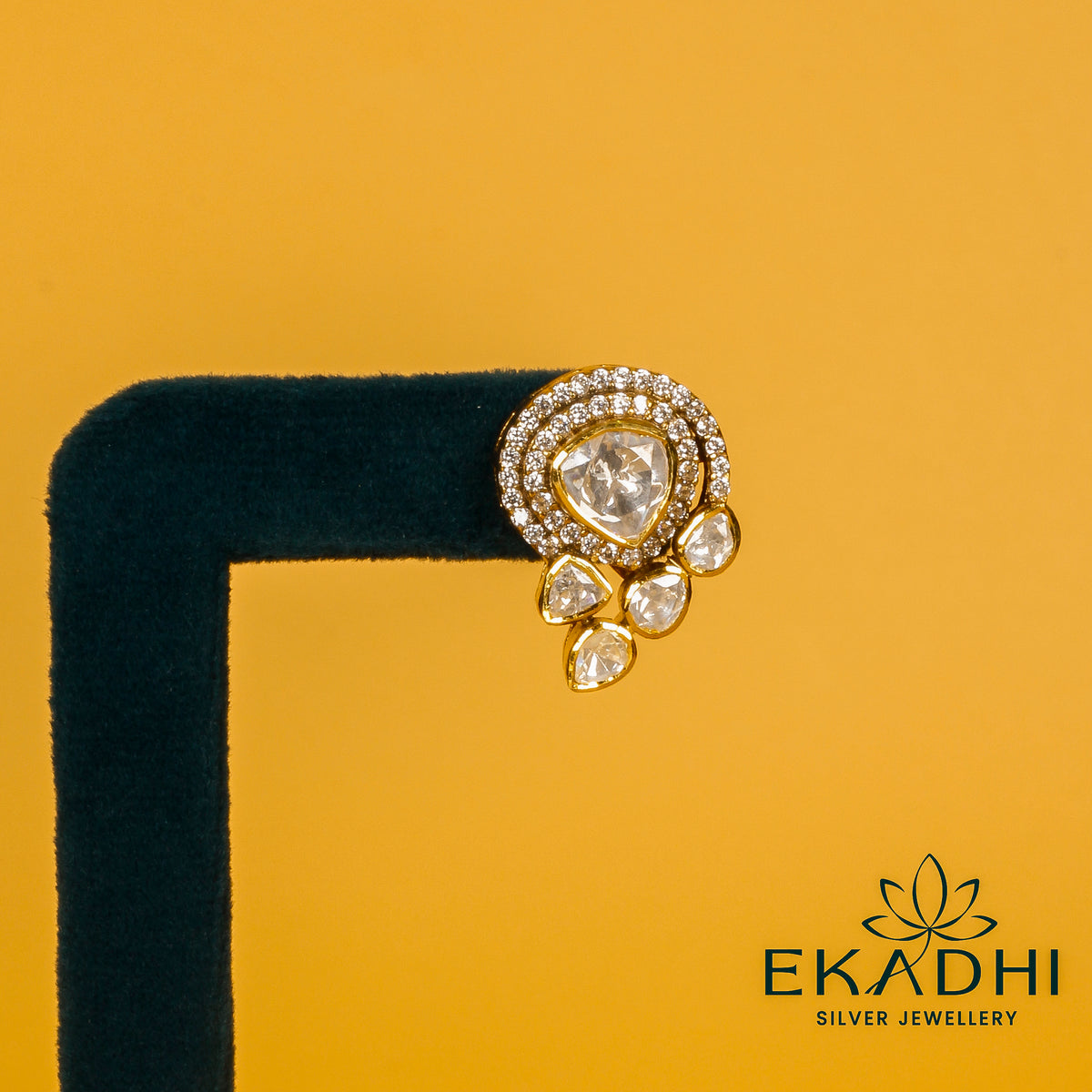 HJ41813 - MOISSANITE EARRING