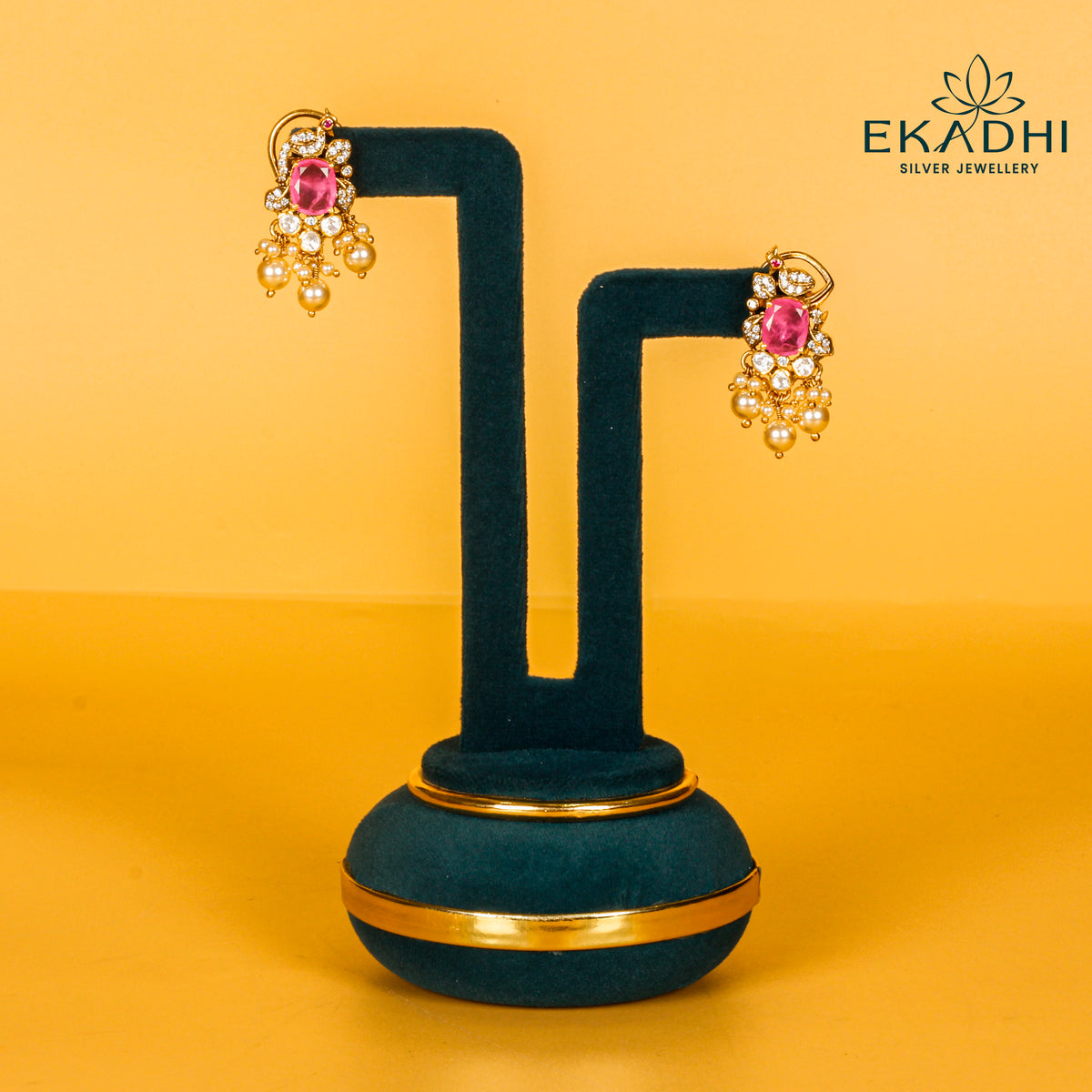 HJ41821 - MOISSANITE EARRING
