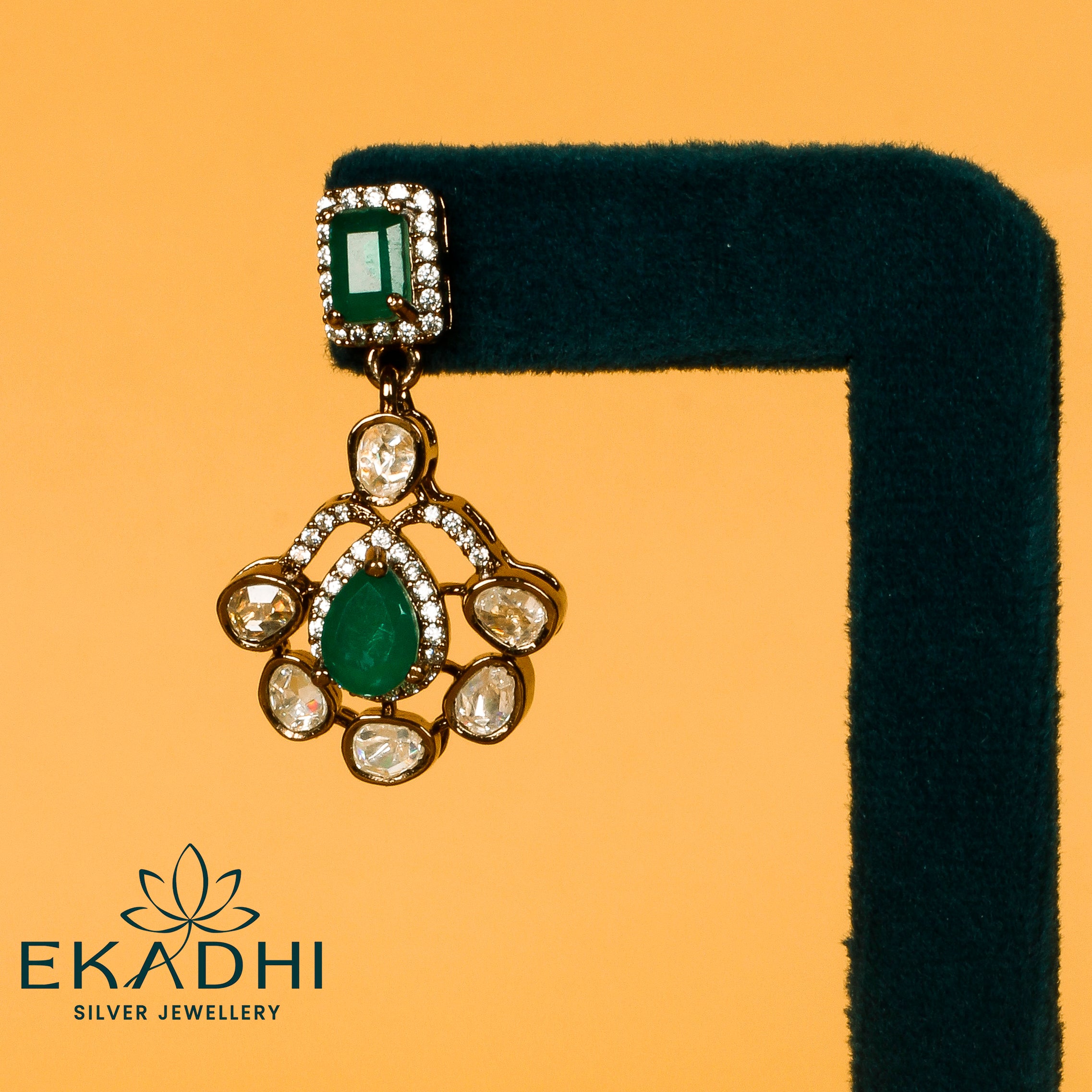 HJ5049 - VICTORIAN EARRING