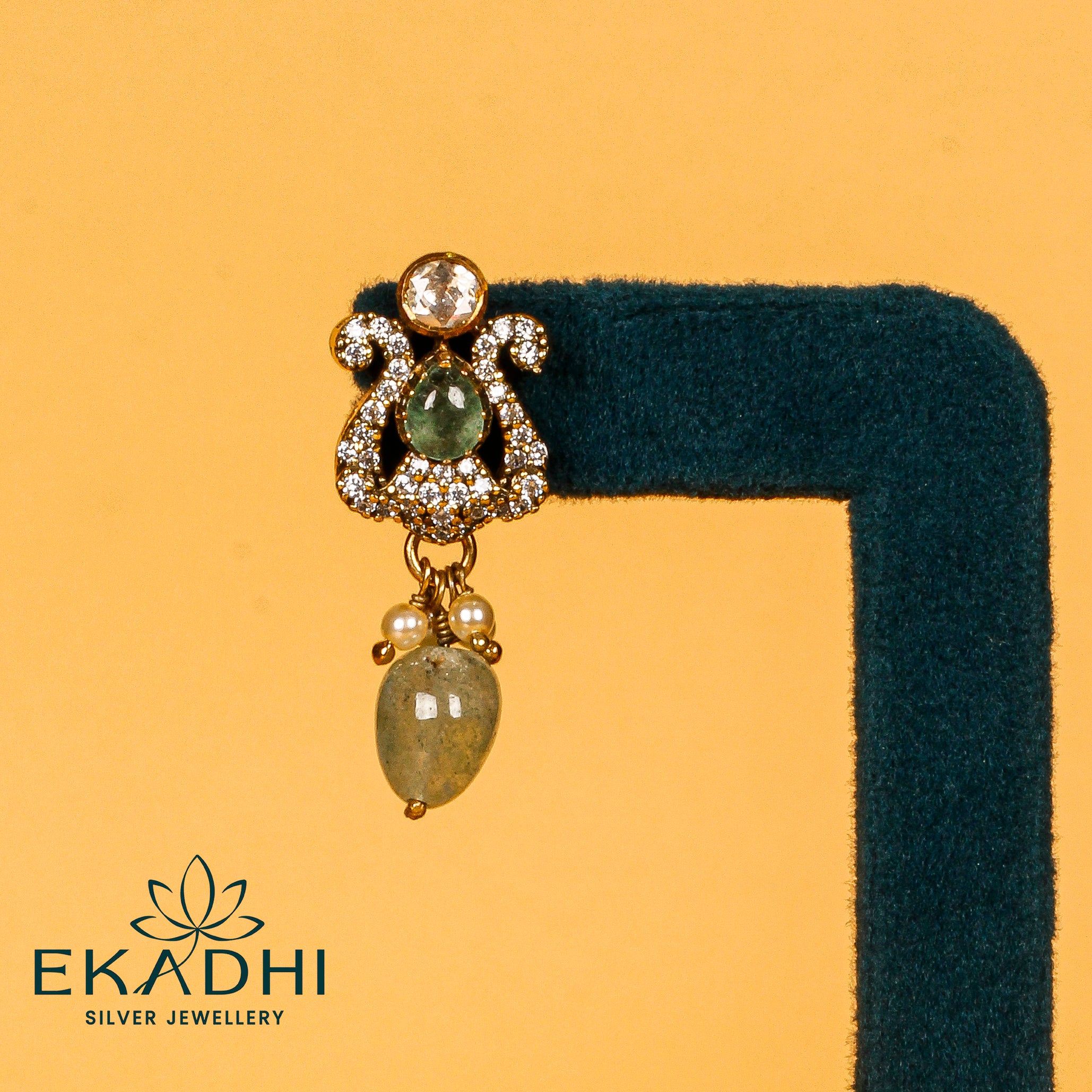 HJ5593 - MOISSANITE EARRING