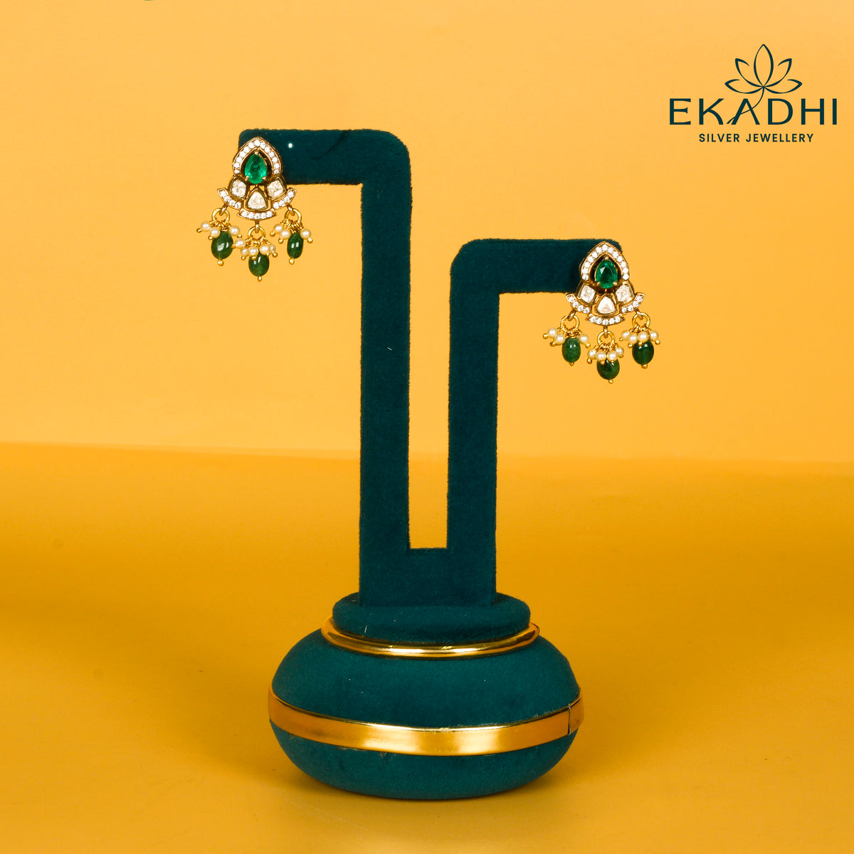 HJ6361 - VICTORIAN EARRING