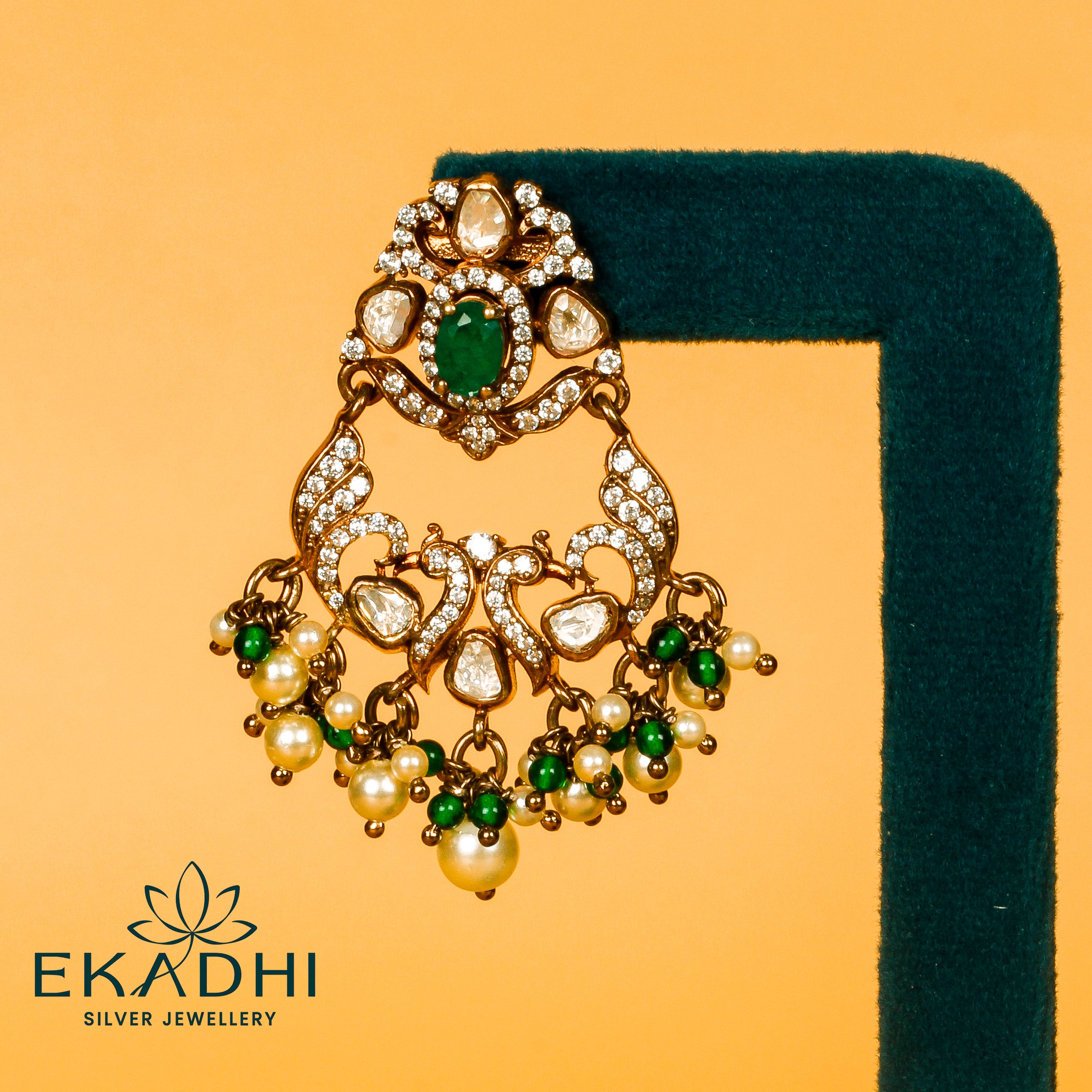 HJ7702 - VICTORIAN EARRING