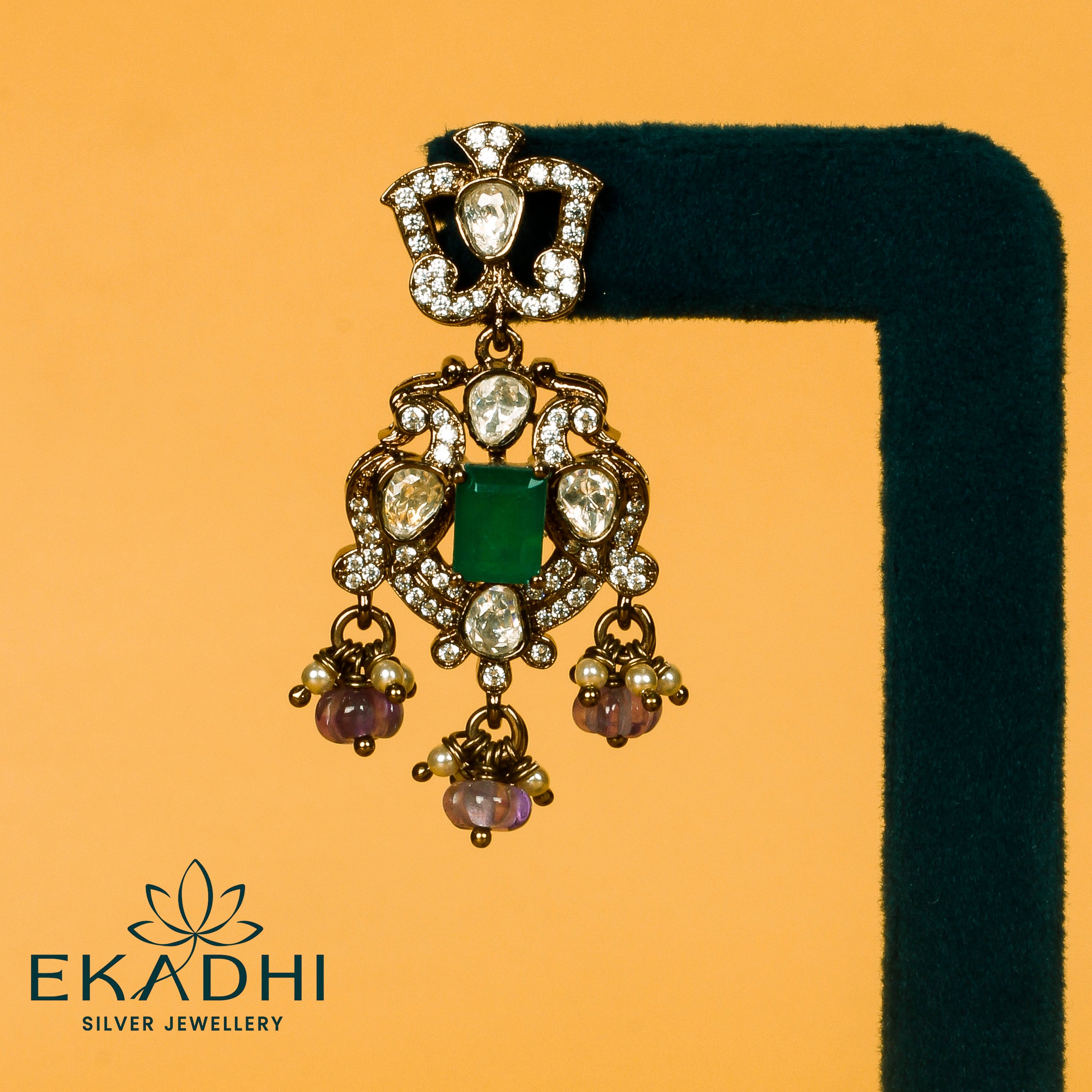 HJ7795 - VICTORIAN EARRING