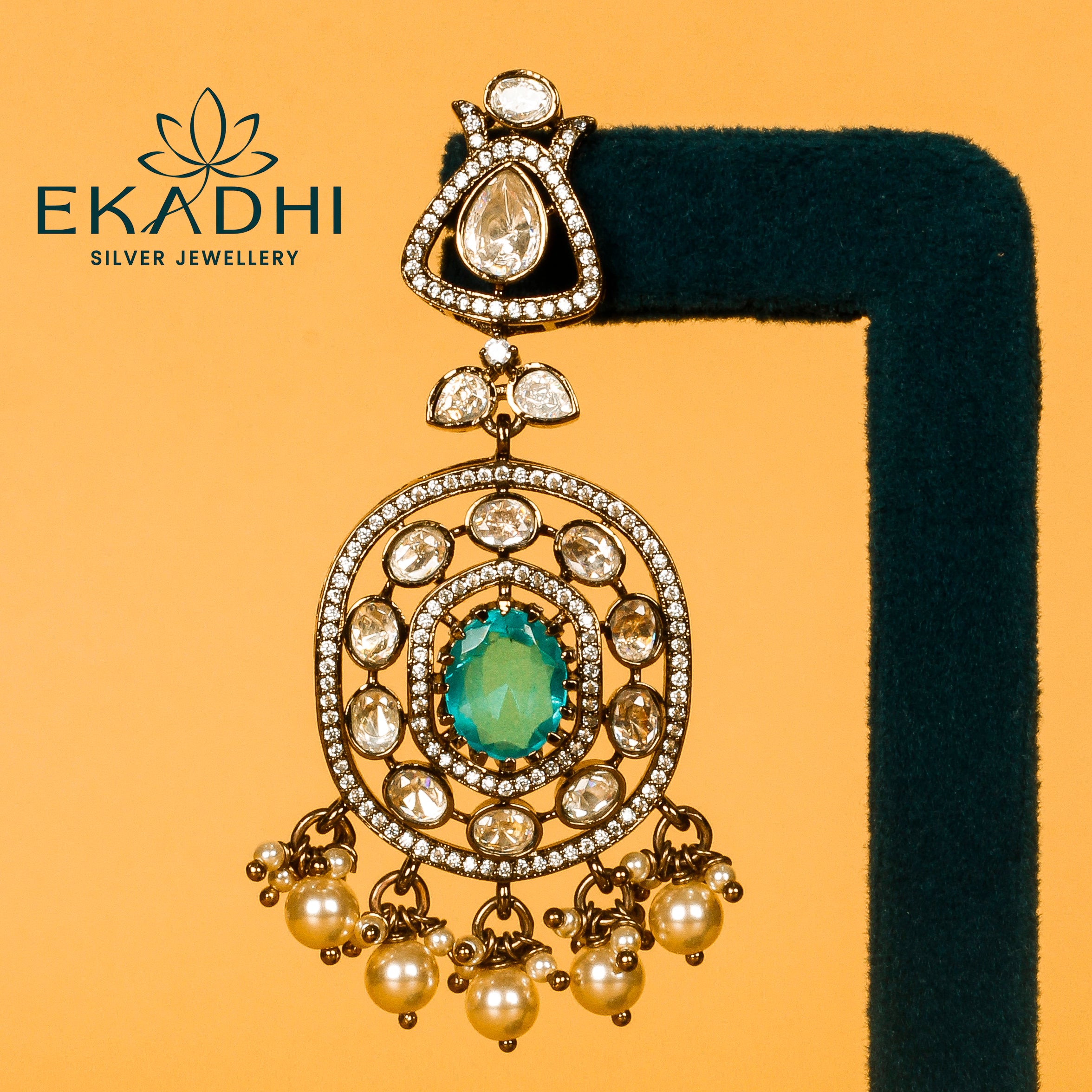 HJ7815 - VICTORIAN EARRING