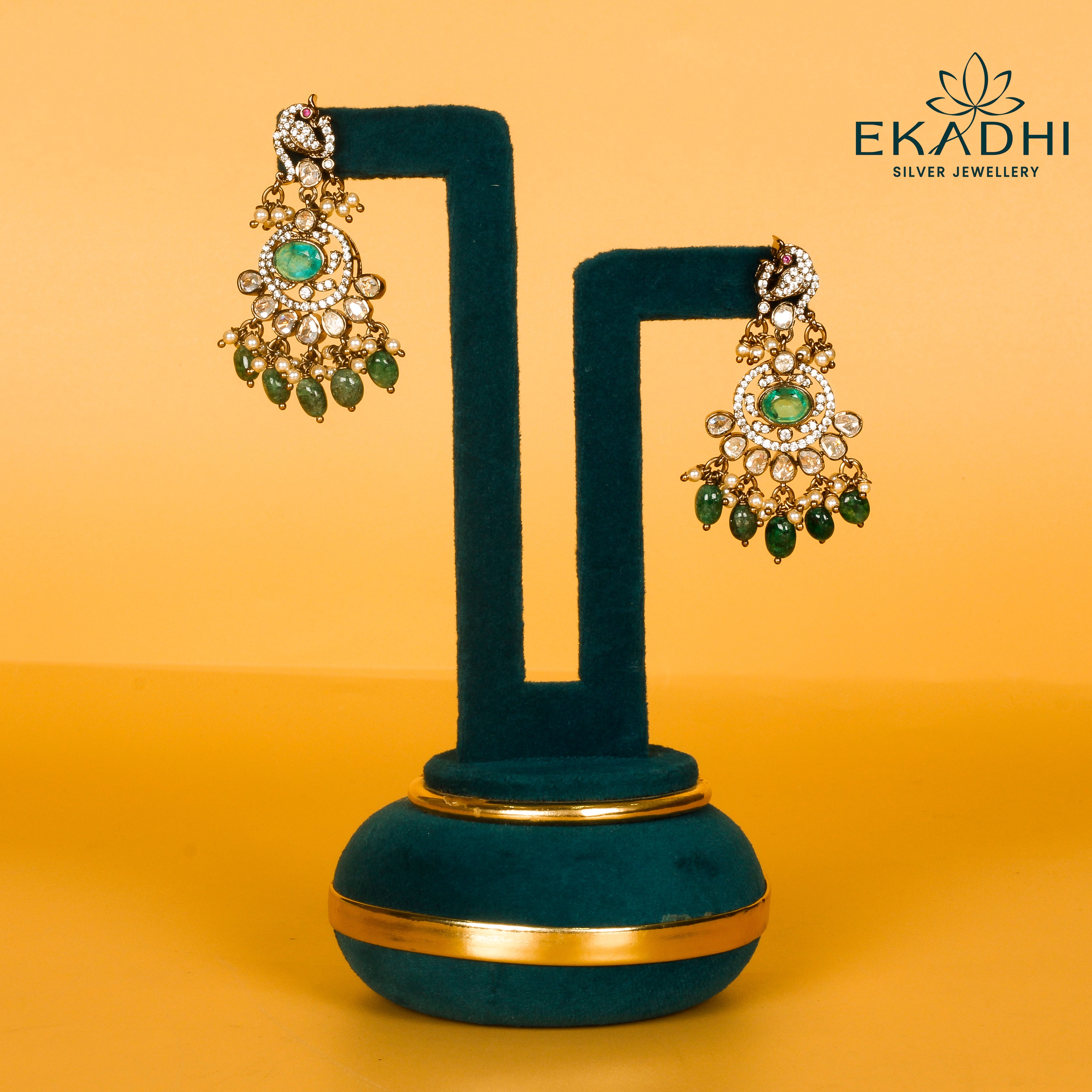HJ7819 - VICTORIAN EARRING