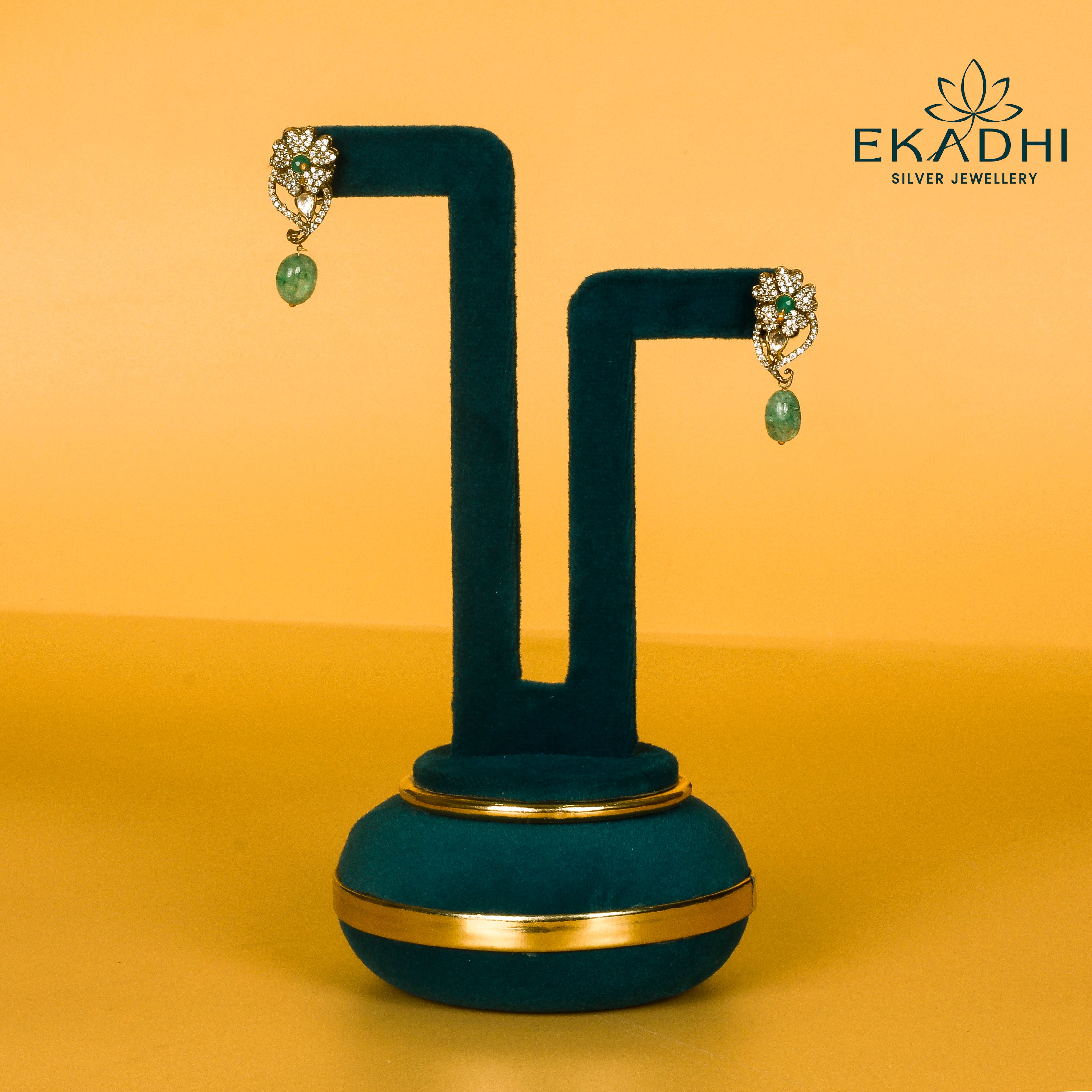 HJ8177 - VICTORIAN EARRING