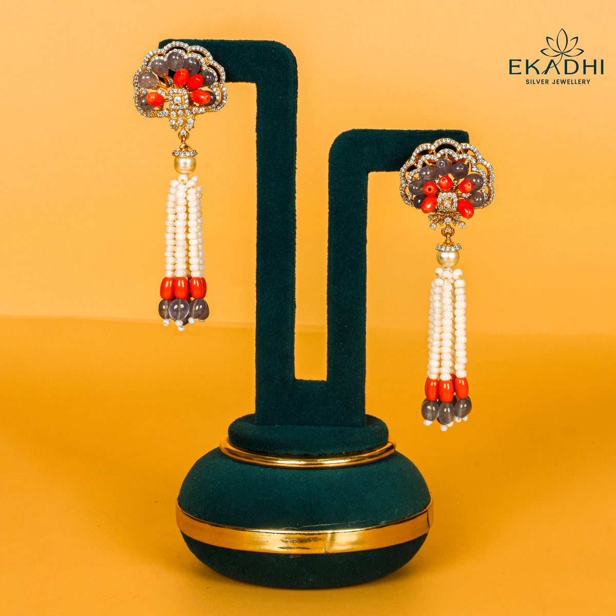 HJ8225 - VICTORIAN EARRING