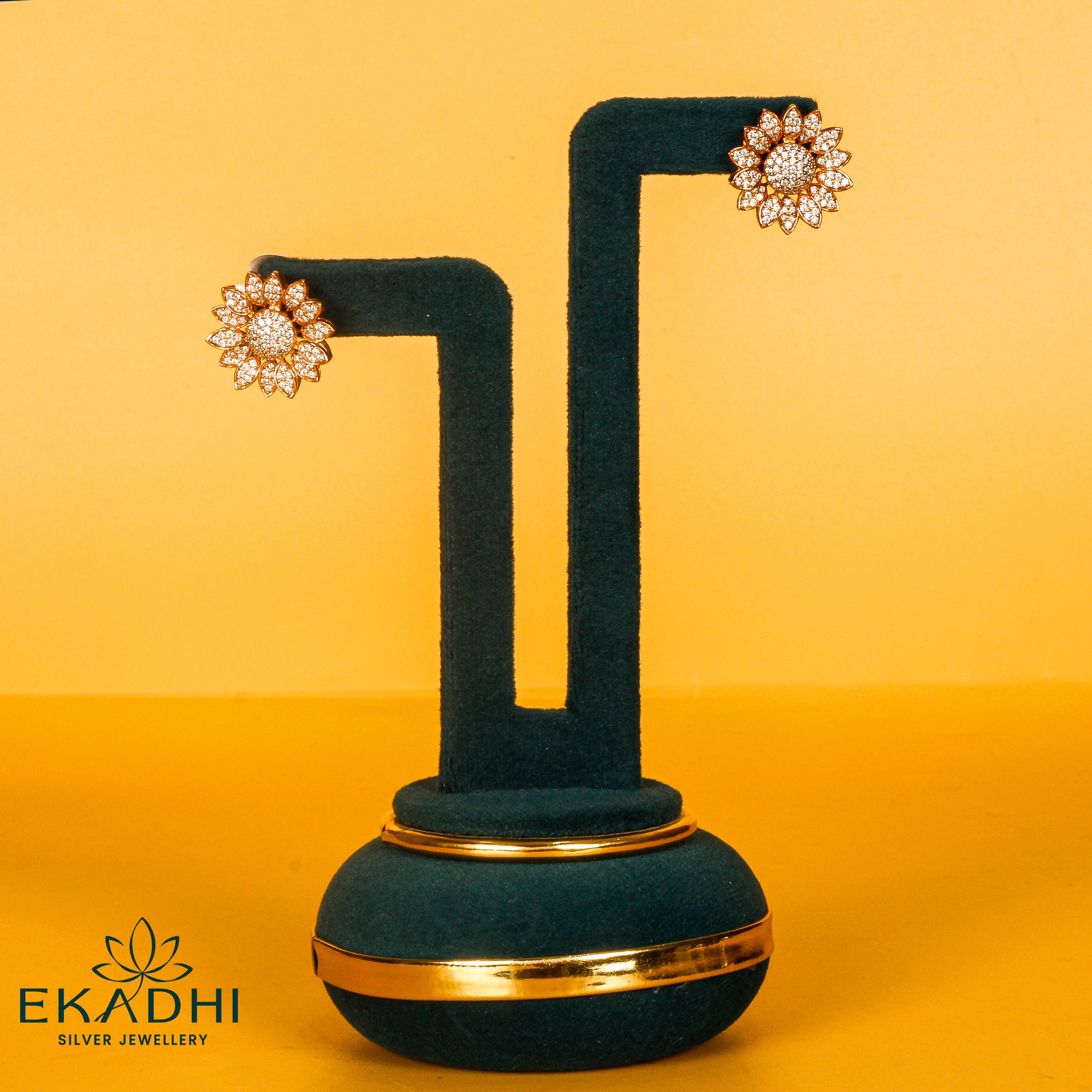 HJ8541 - CZ EARRING